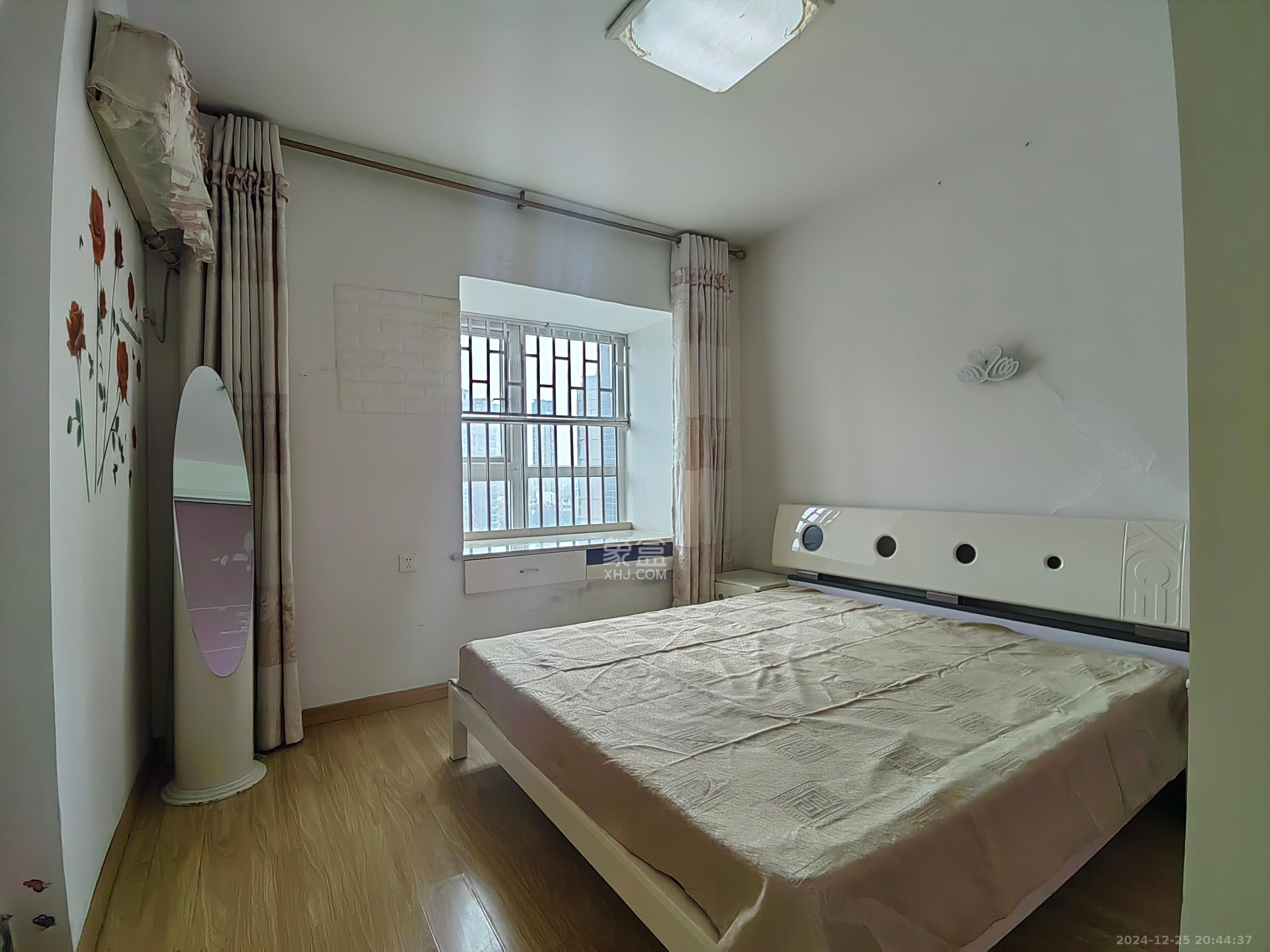 双盈卧龙湾 2室2厅1卫 1600.0元/月 双盈卧龙湾 2室2厅1卫 1600.0元/月室内图