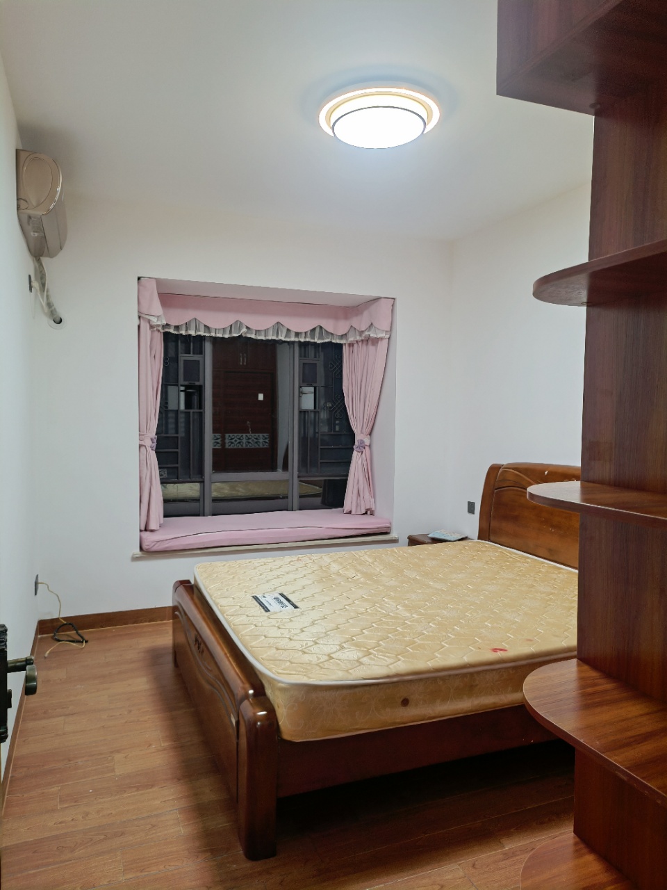 农信大院(响水湾度假公寓) 4室2厅2卫 3000.0元/月 农信大院(响水湾度假公寓) 4室2厅2卫 3000.0元/月室内图