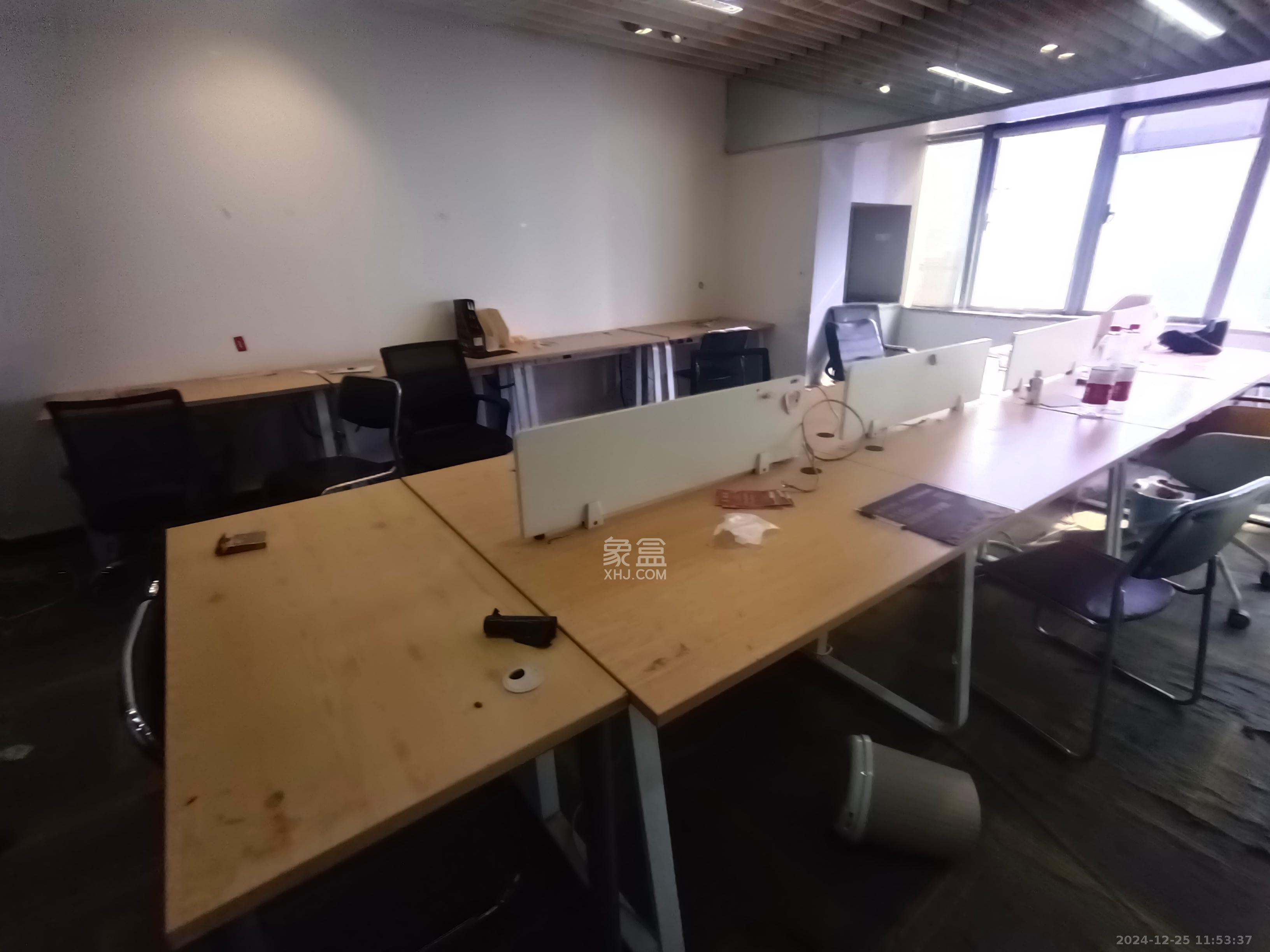 保利国际广场 1室1厅1卫 5000.0元/月 保利国际广场 1室1厅1卫 5000.0元/月室内图