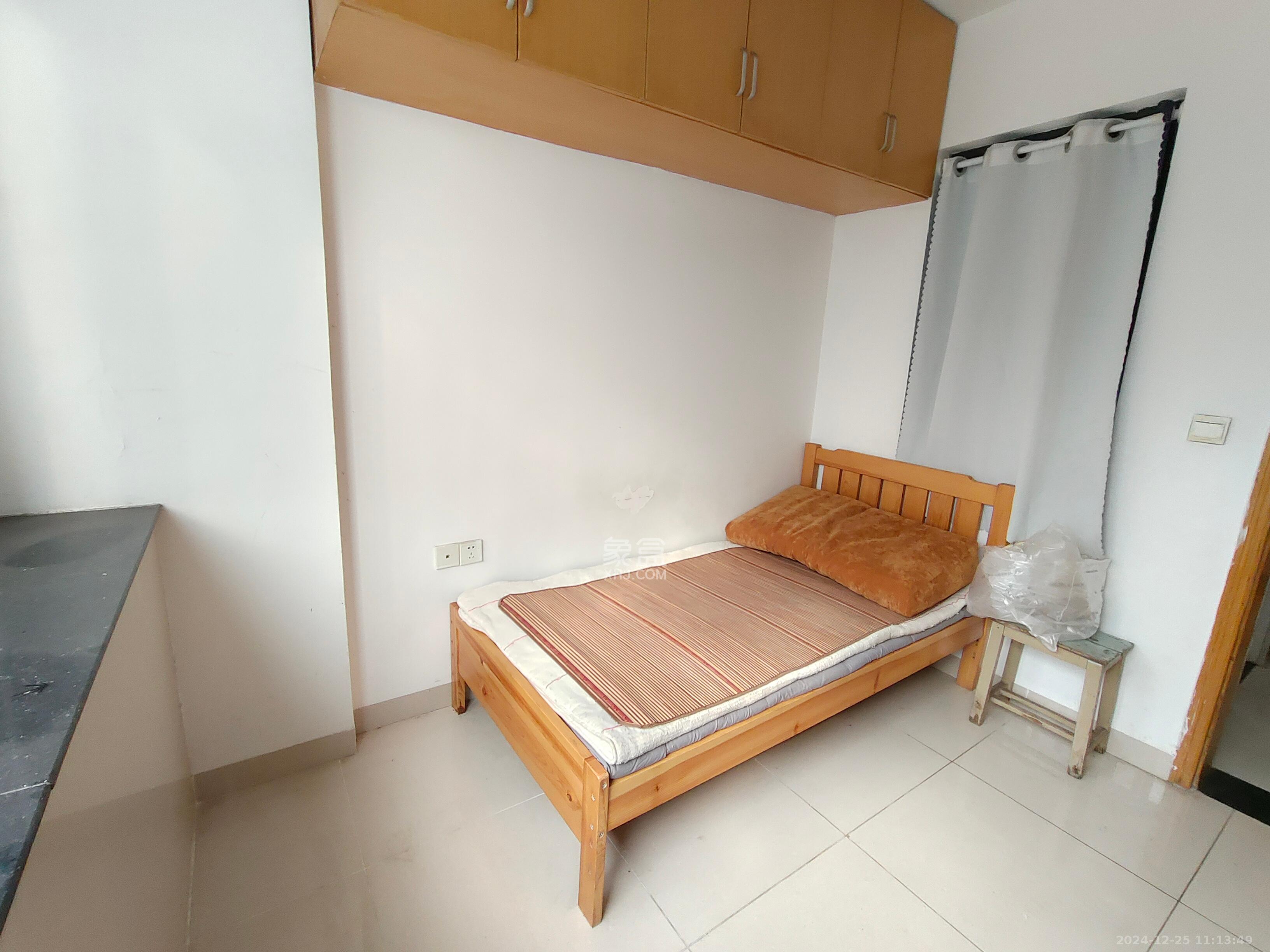 长大彩虹都  2室2厅1卫   1800.00元/月室内图