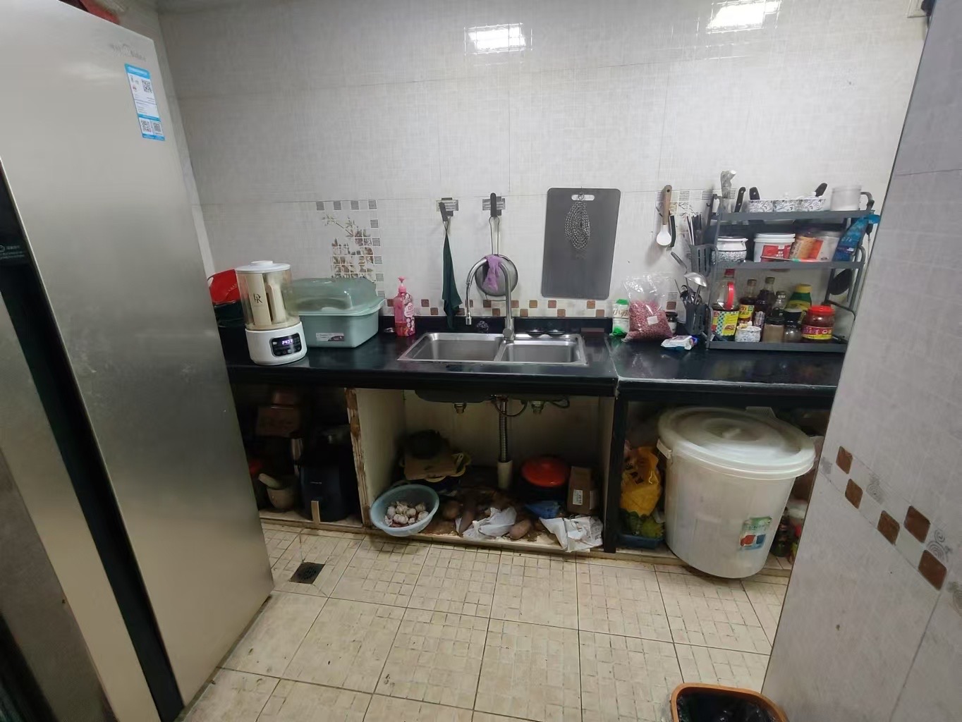 龙华商城  3室2厅2卫    112.0万 龙华商城  3室2厅2卫    112.0万客厅