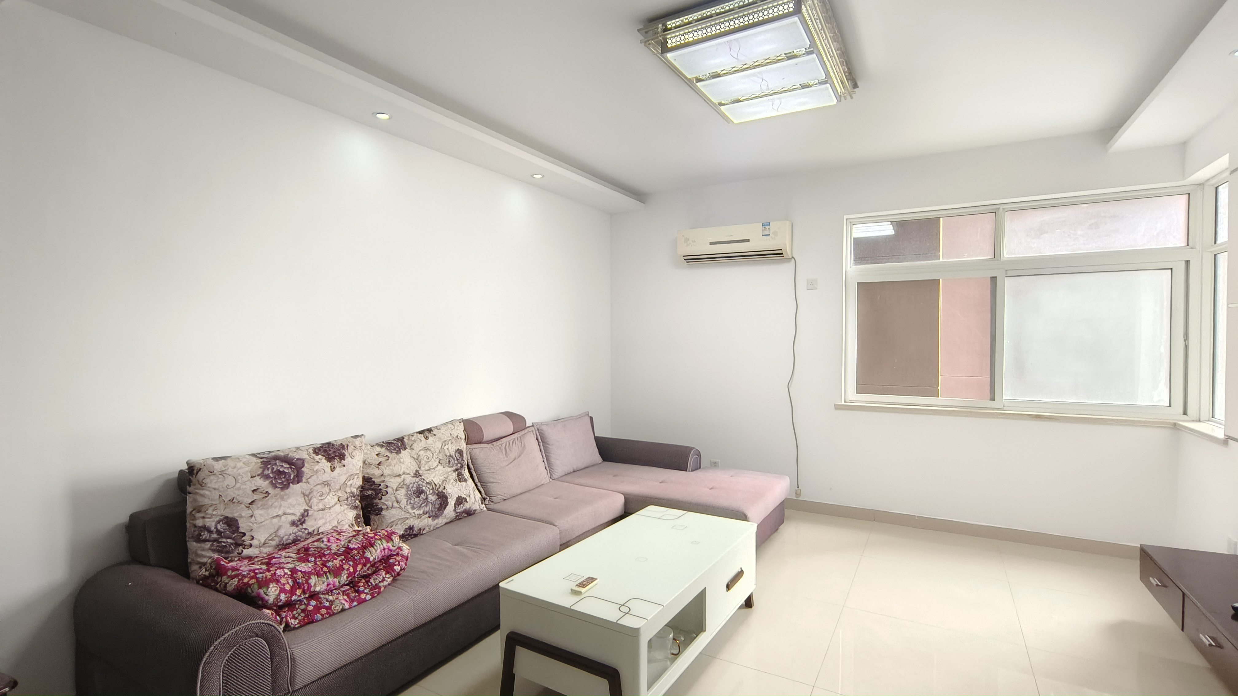 金城2008 2室1厅1卫 1300.0元/月 金城2008 2室1厅1卫 1300.0元/月户型图