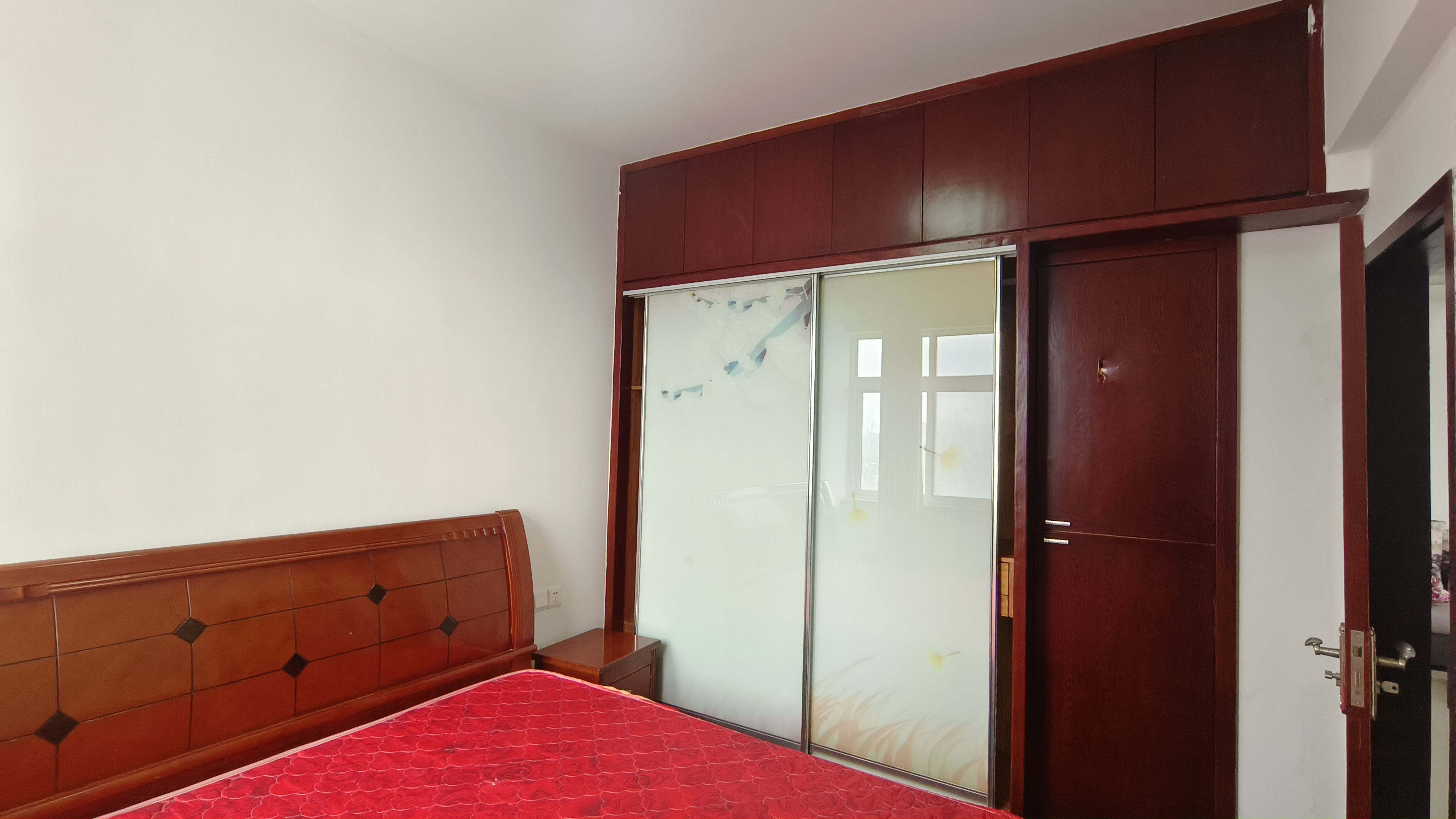 金城2008 2室1厅1卫 1300.0元/月 金城2008 2室1厅1卫 1300.0元/月室内图