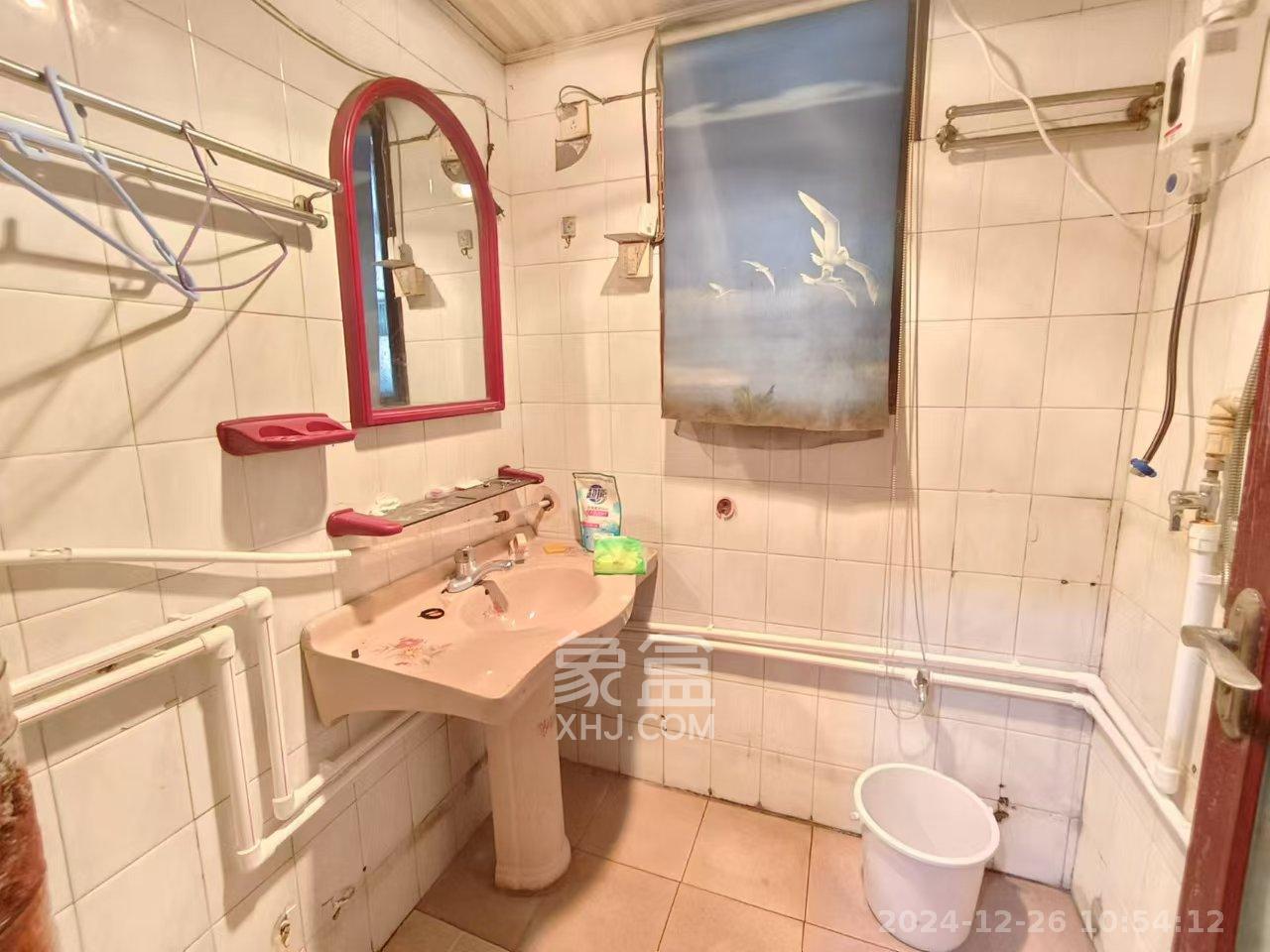 交警大队宿舍 2室1厅1卫 1100.0元/月 交警大队宿舍 2室1厅1卫 1100.0元/月室内图