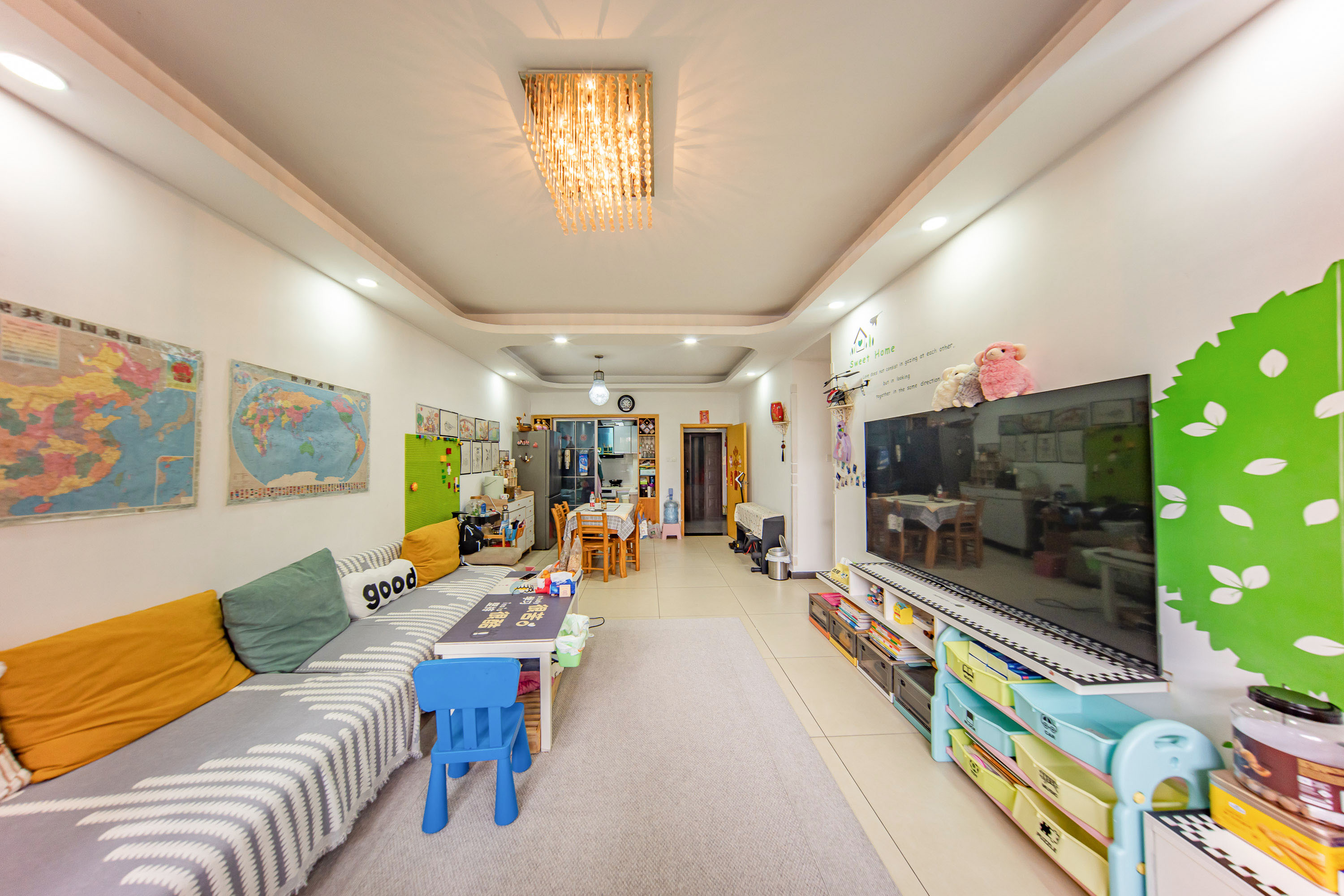 枫华府第  3室2厅2卫    52.8万 枫华府第  3室2厅2卫    52.8万客厅