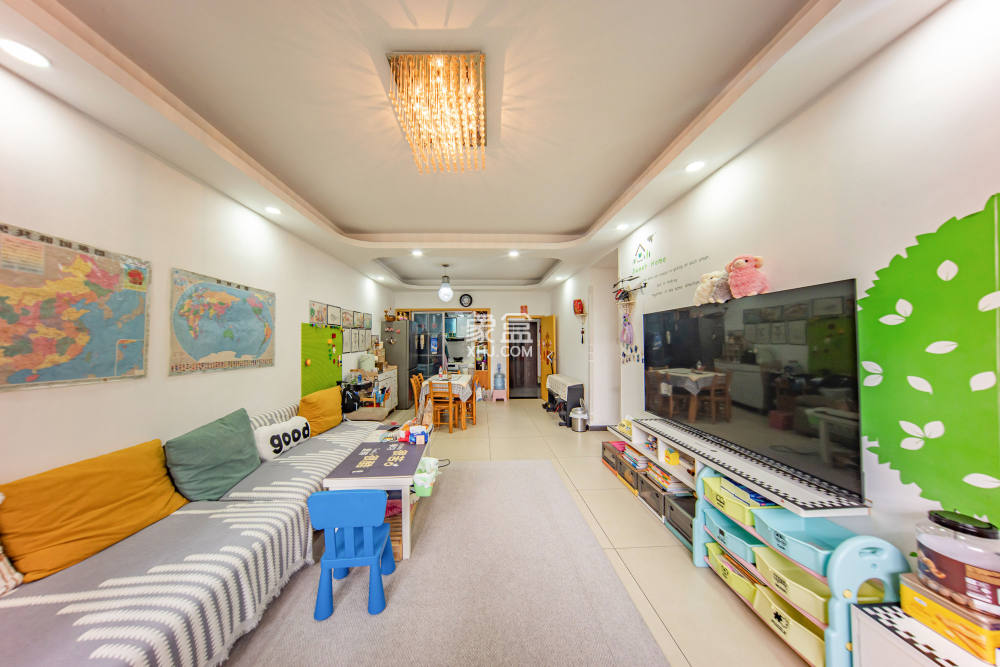 枫华府第  3室2厅2卫    52.8万