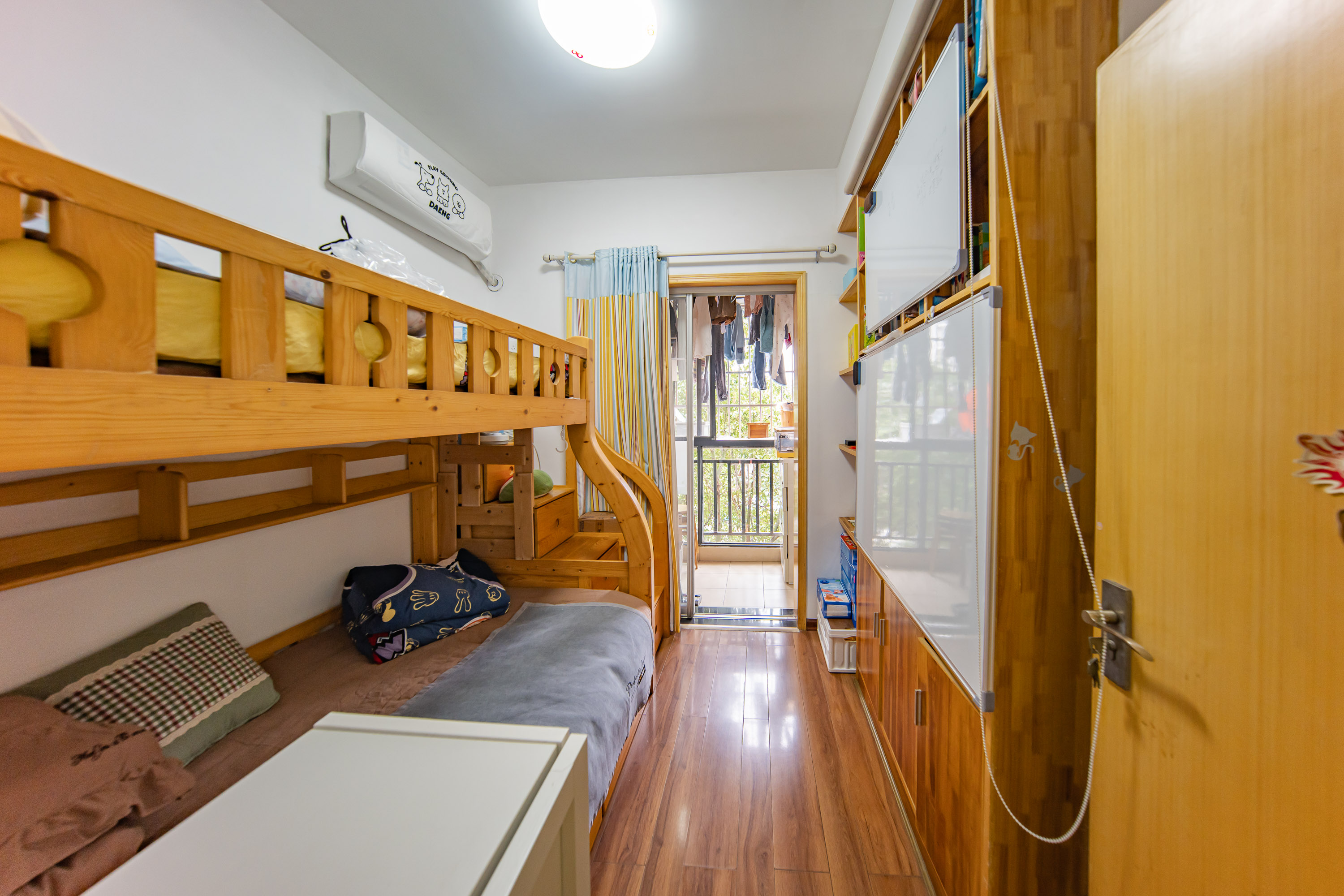 枫华府第  3室2厅2卫    52.8万 枫华府第  3室2厅2卫    52.8万卧室