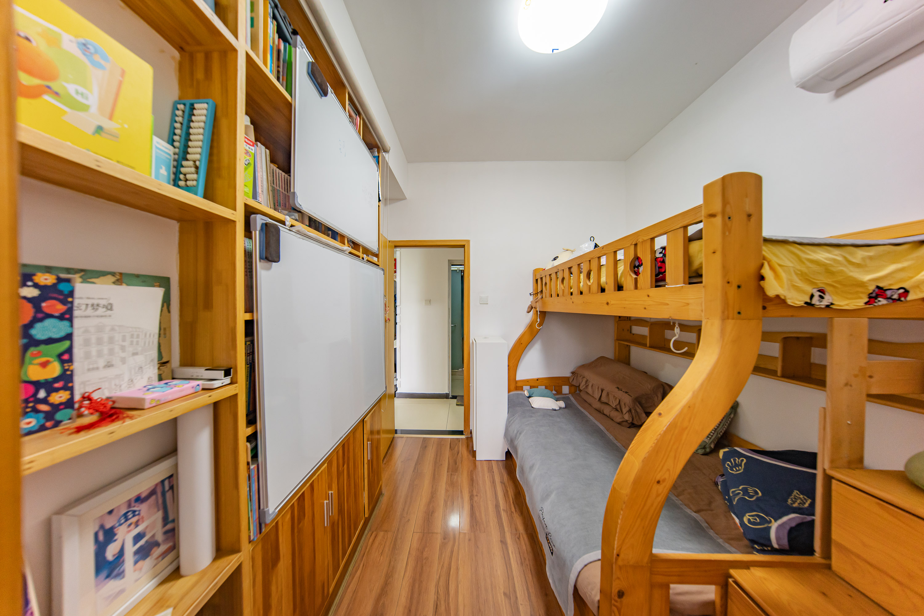 枫华府第  3室2厅2卫    52.8万 枫华府第  3室2厅2卫    52.8万卧室