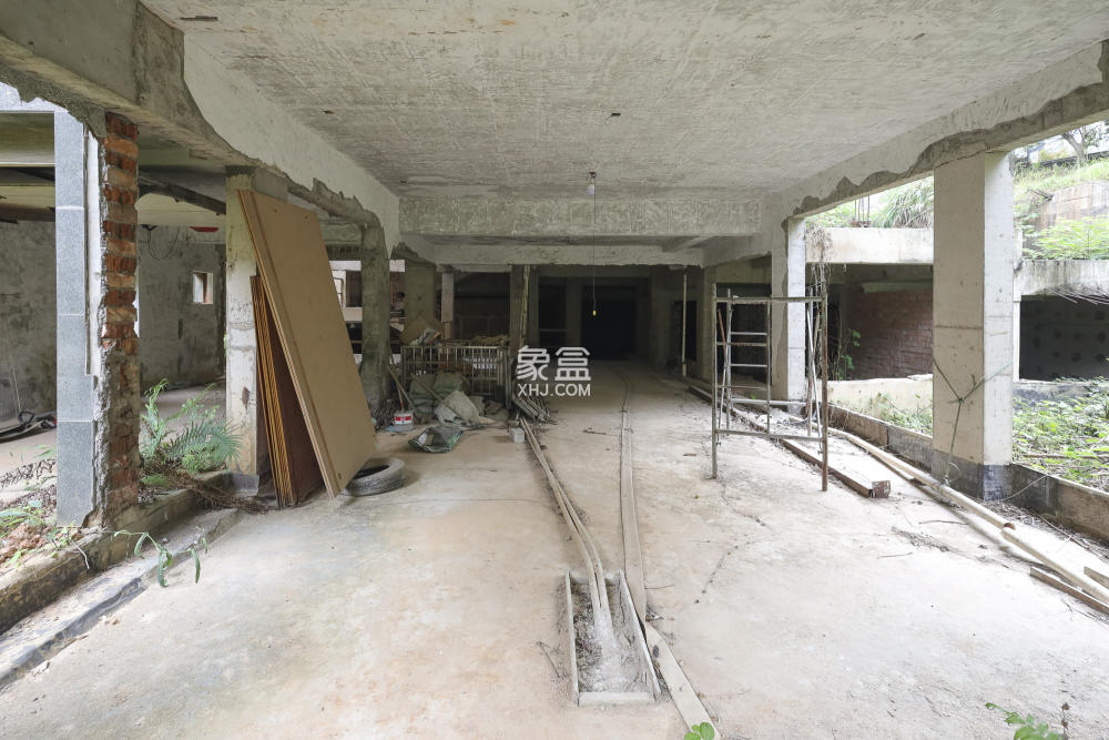 湘江壹号（创远湘江壹号）  5室4厅4卫   2649.00万
