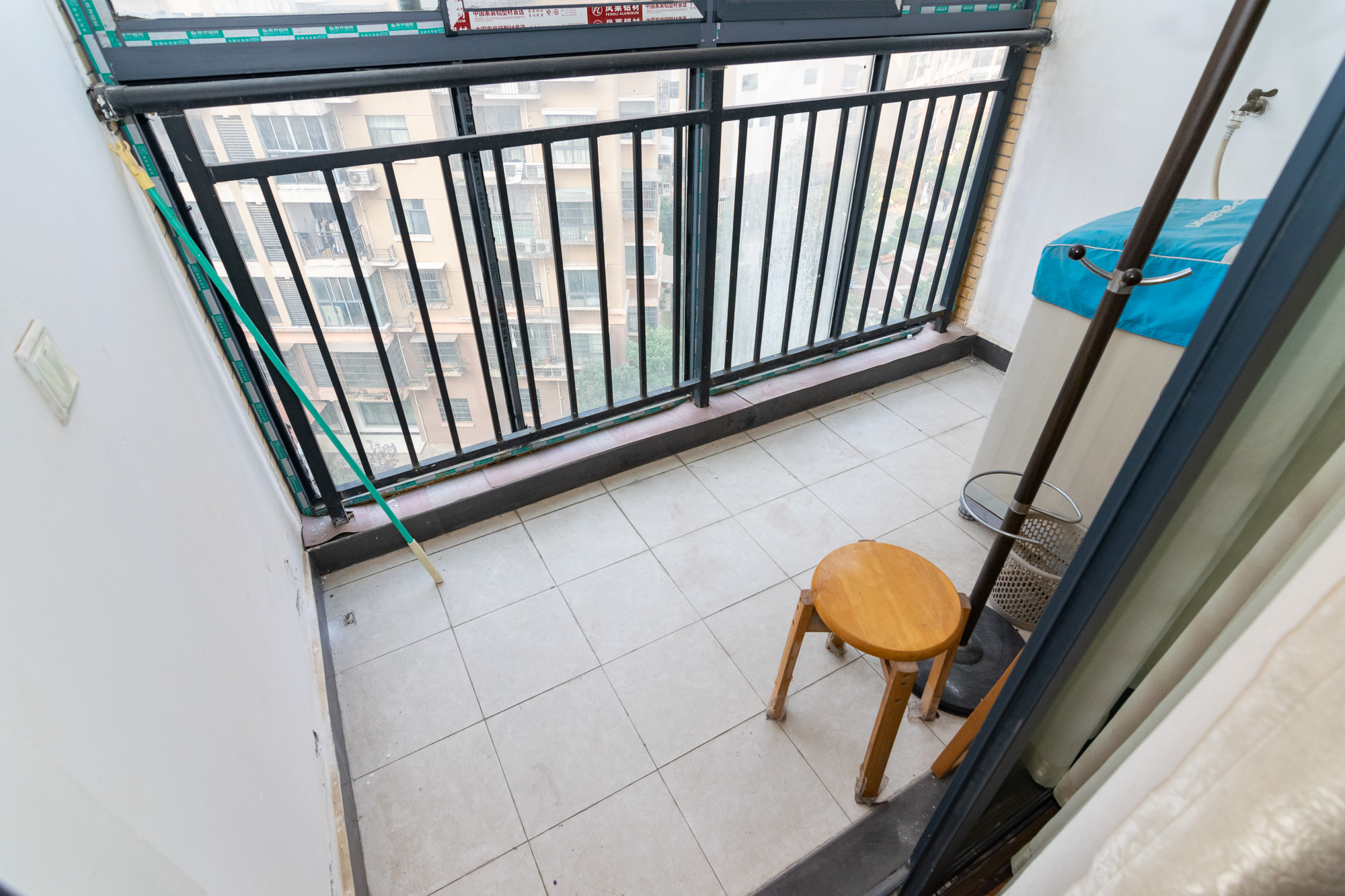 康乃馨老年生活示范城 1室1厅1卫 16.5万 康乃馨老年生活示范城 1室1厅1卫 16.5万阳台