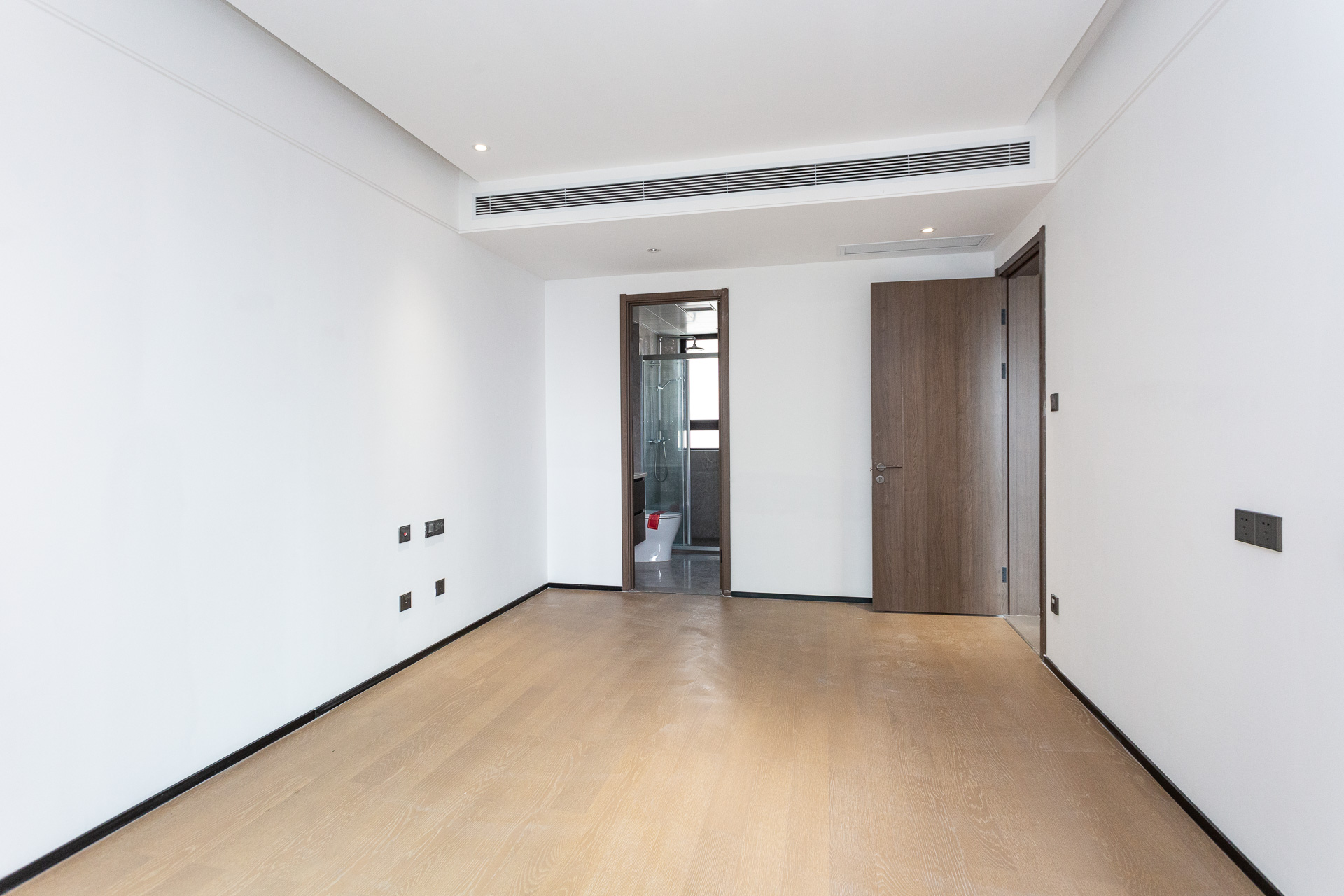 万科滨河道 4室2厅2卫 185.0万 万科滨河道 4室2厅2卫 185.0万卧室