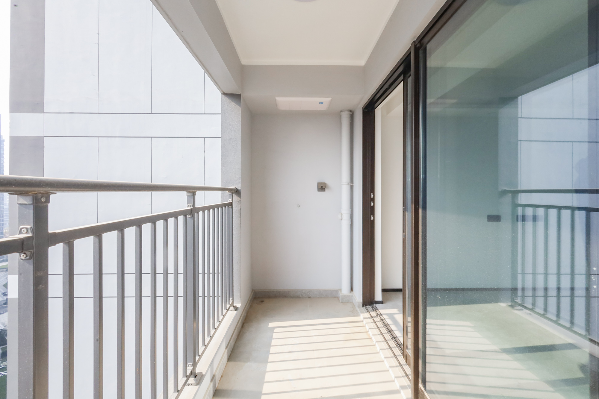 万科森林公园 4室2厅2卫 172.0万 万科森林公园 4室2厅2卫 172.0万阳台