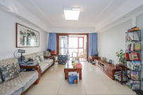 八方小区B区  3室2厅2卫    495.0万 八方小区B区  3室2厅2卫    495.0万