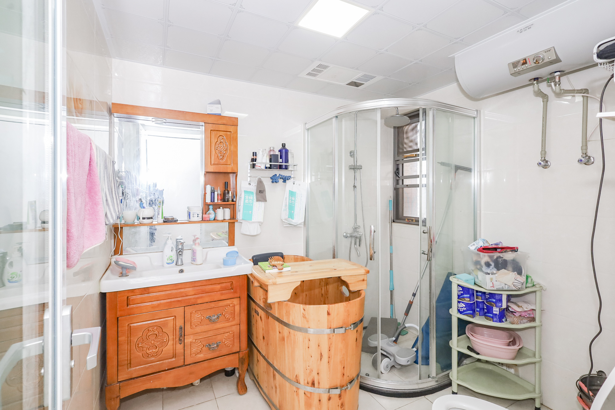 八方小区B区  3室2厅2卫    495.0万卫生间