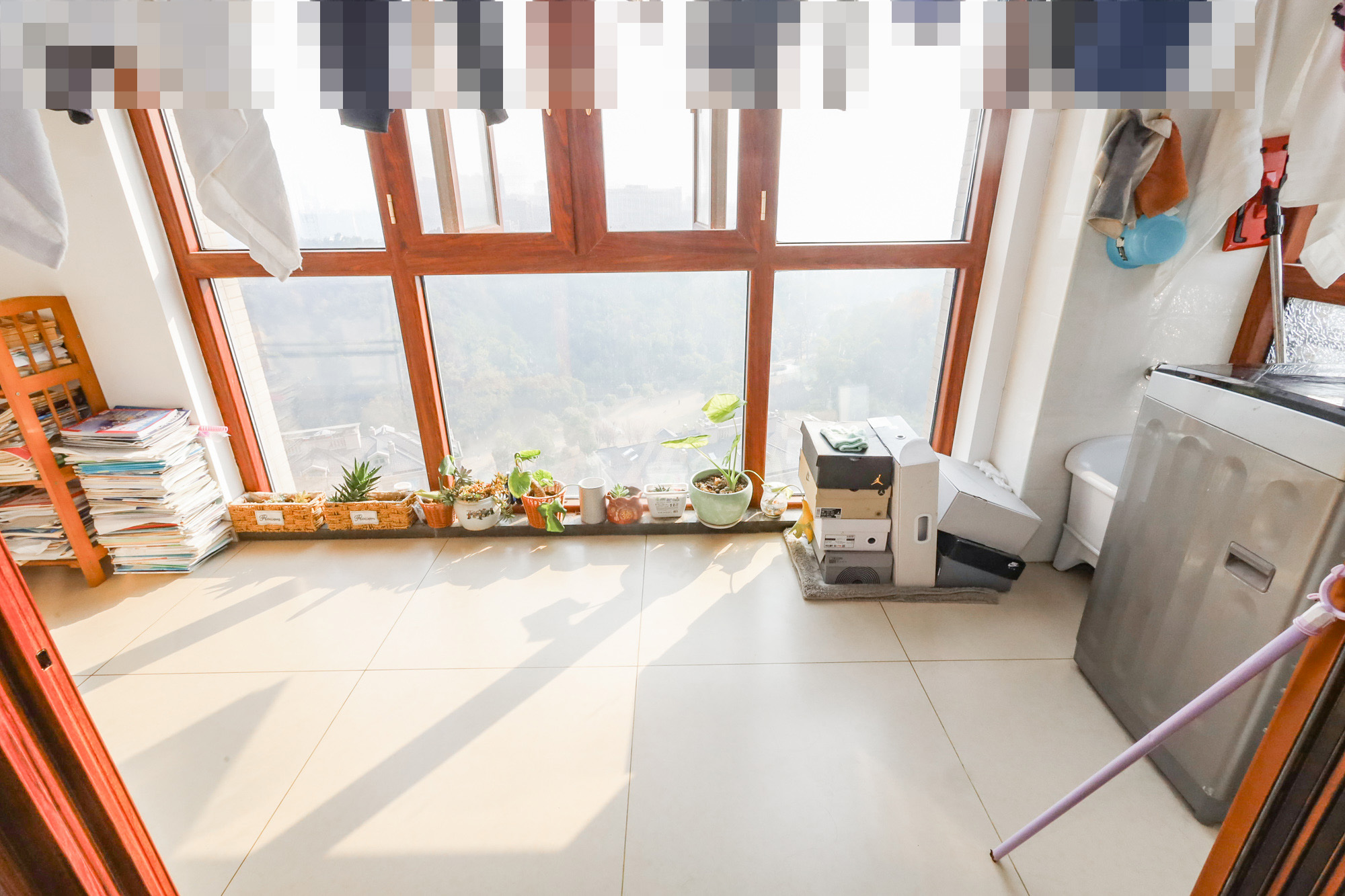 八方小区B区  3室2厅2卫    495.0万阳台