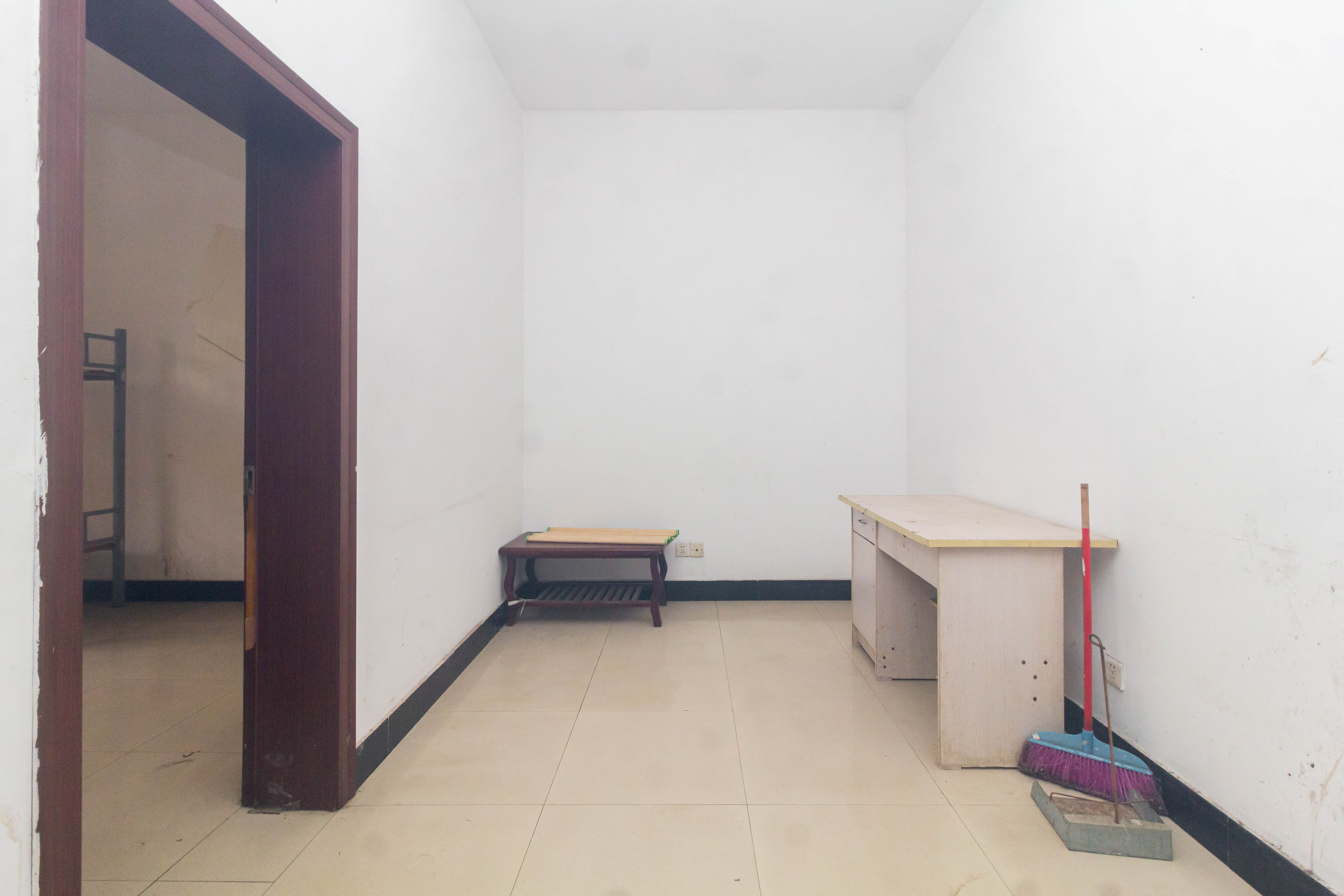 创业乐园 2室2厅1卫 22.0万 创业乐园 2室2厅1卫 22.0万客厅