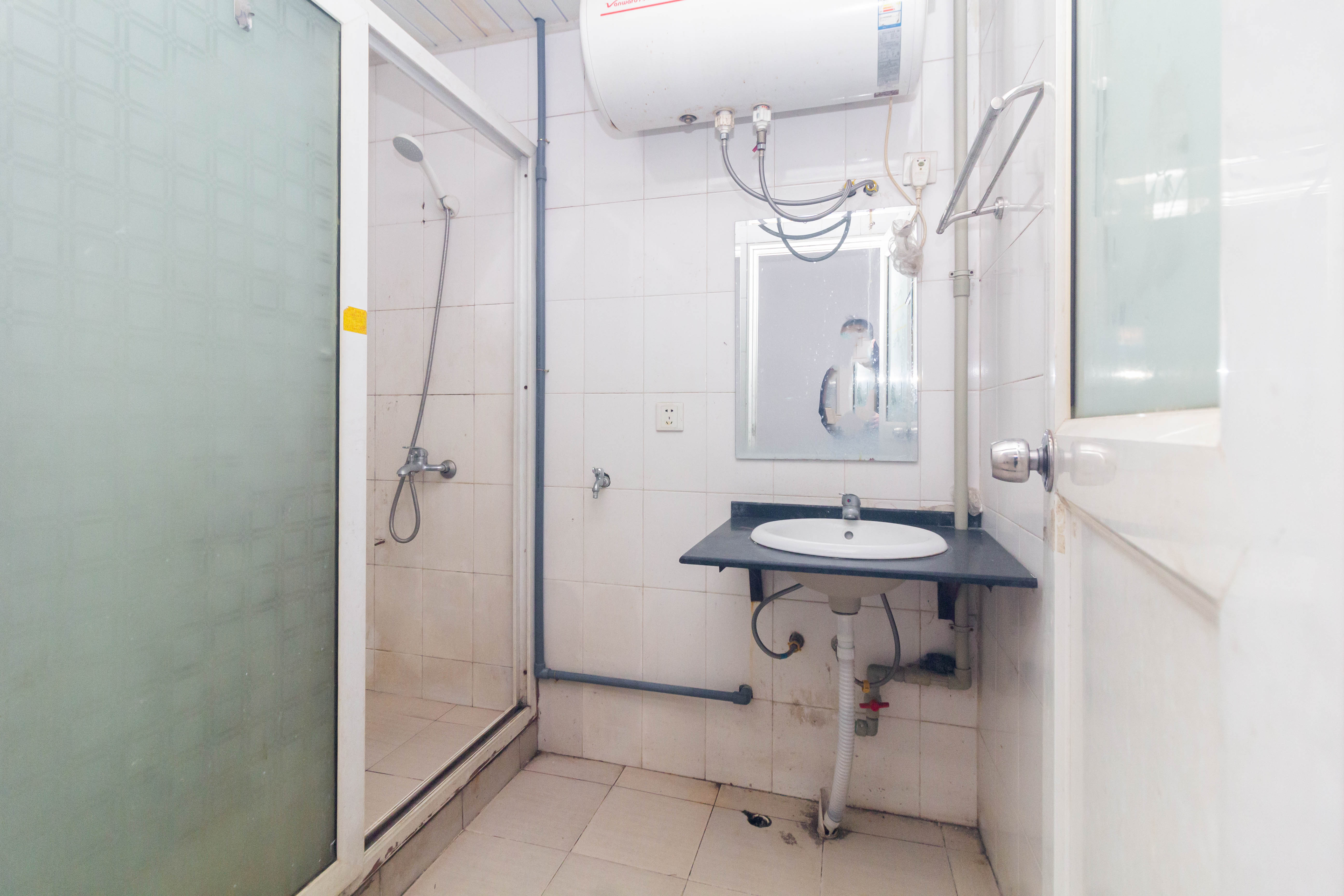 创业乐园 2室2厅1卫 22.0万 创业乐园 2室2厅1卫 22.0万卫生间