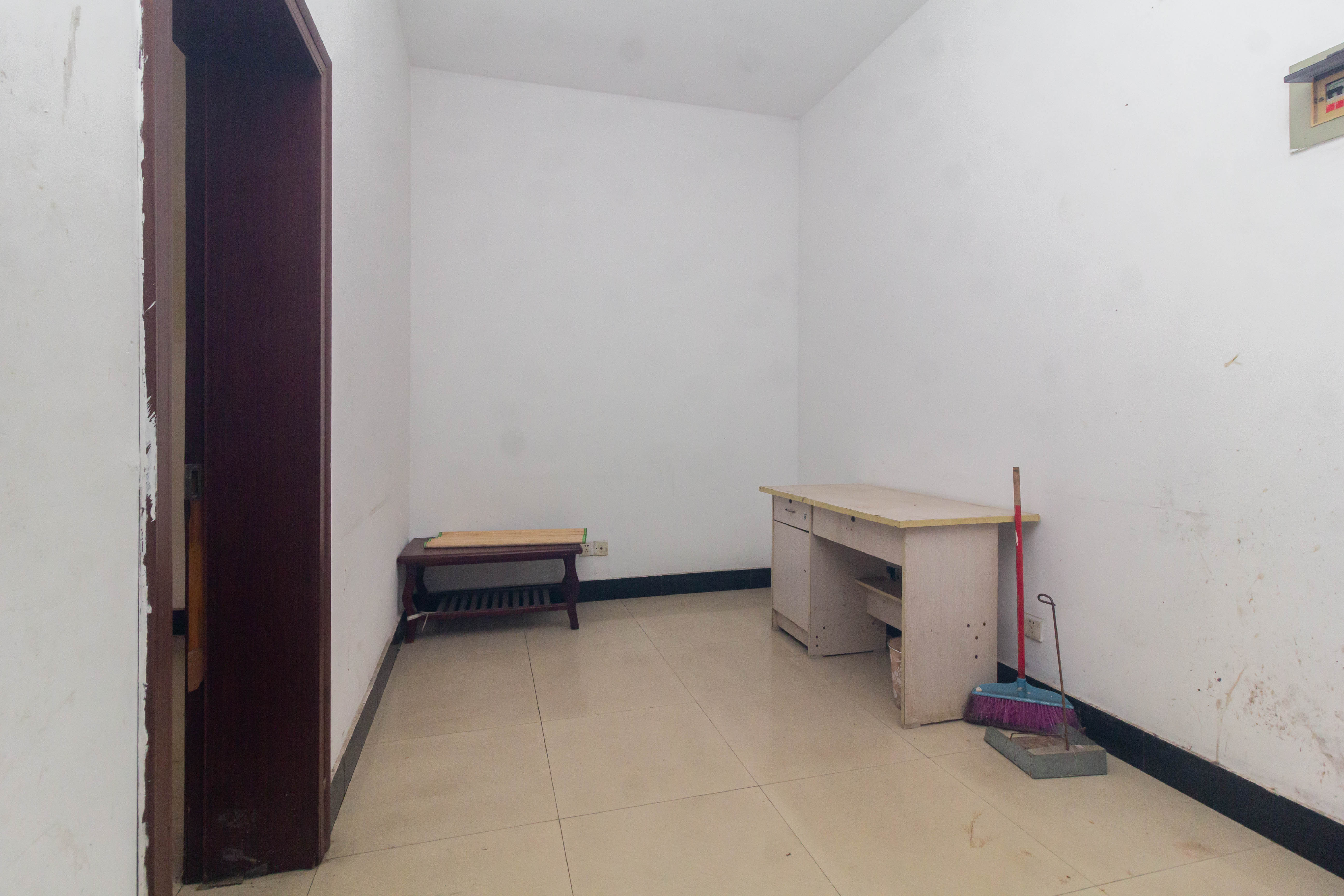 创业乐园 2室2厅1卫 22.0万 创业乐园 2室2厅1卫 22.0万客厅