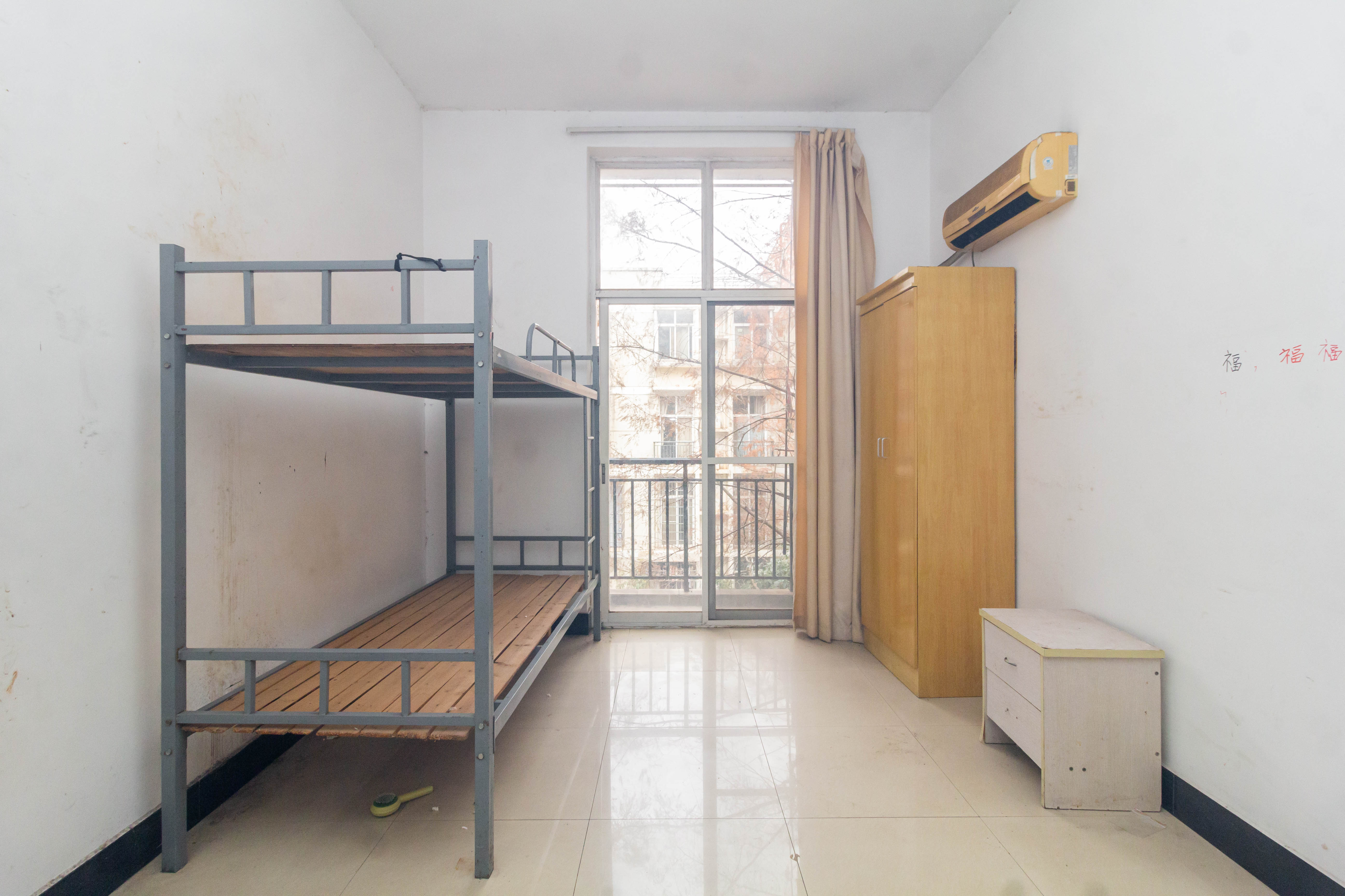 创业乐园 2室2厅1卫 22.0万 创业乐园 2室2厅1卫 22.0万卧室