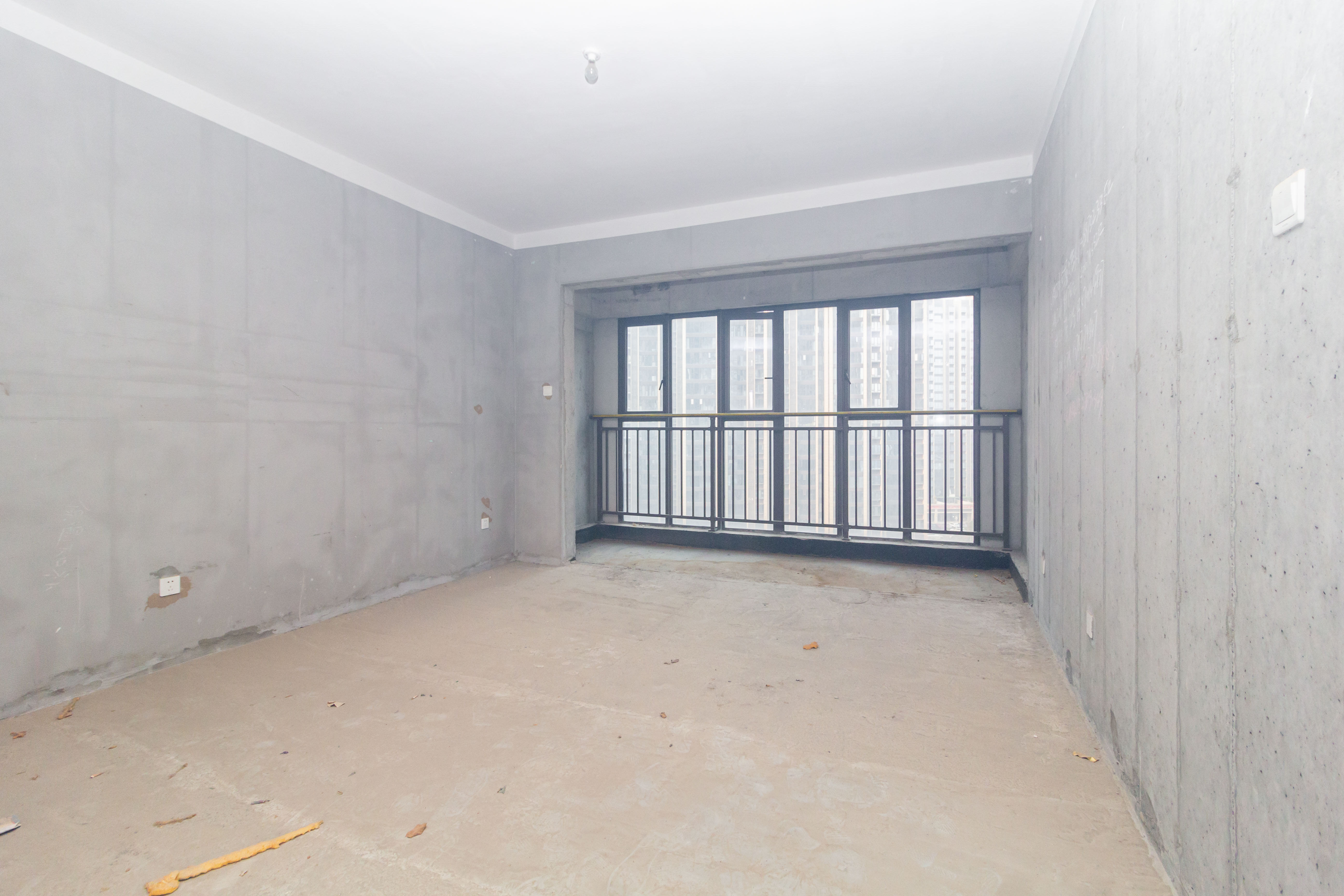 湘域芯城一期  3室2厅2卫    128.0万 湘域芯城一期  3室2厅2卫    128.0万客厅