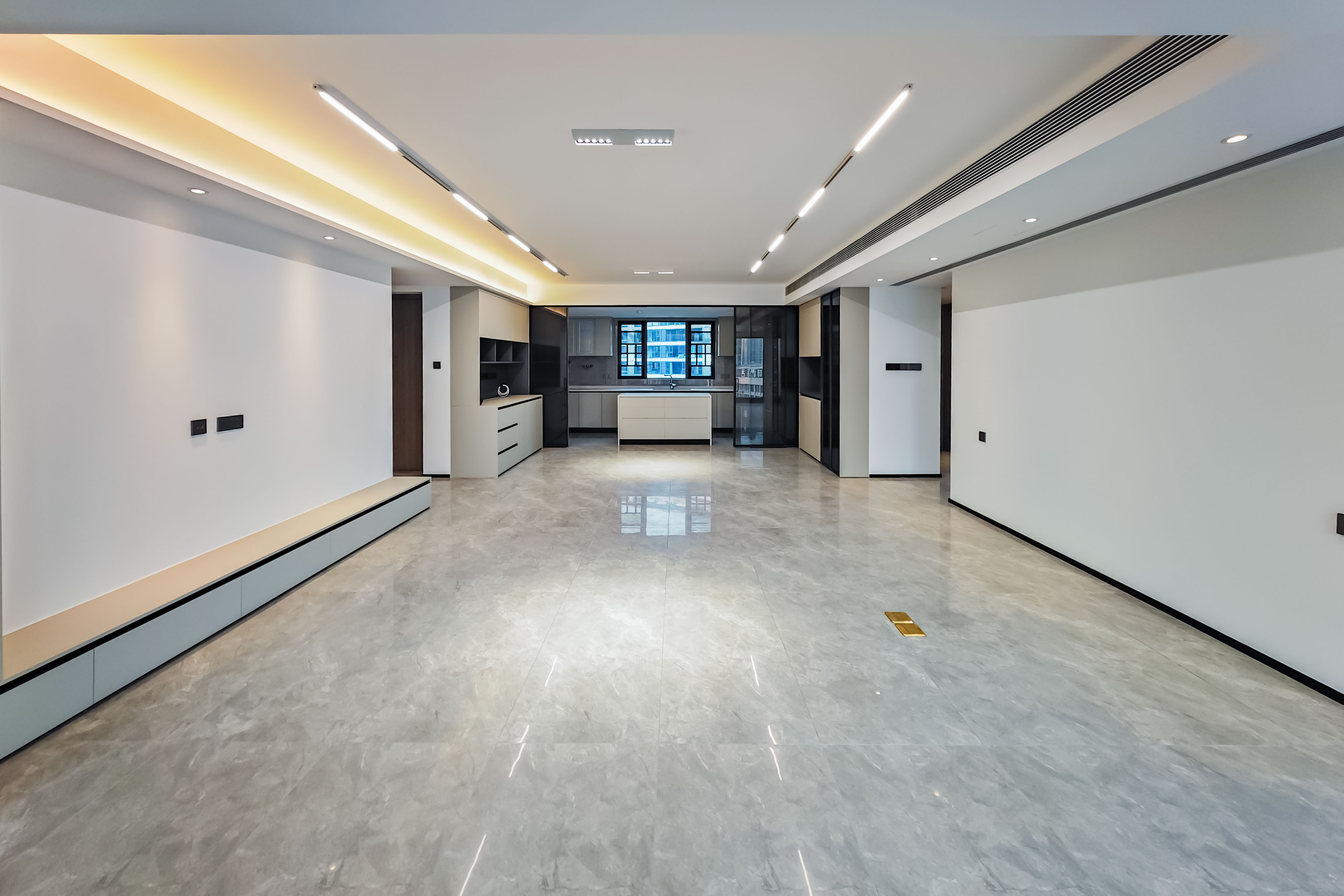 轨道万科悦府  4室2厅3卫    278.0万 轨道万科悦府  4室2厅3卫    278.0万客厅