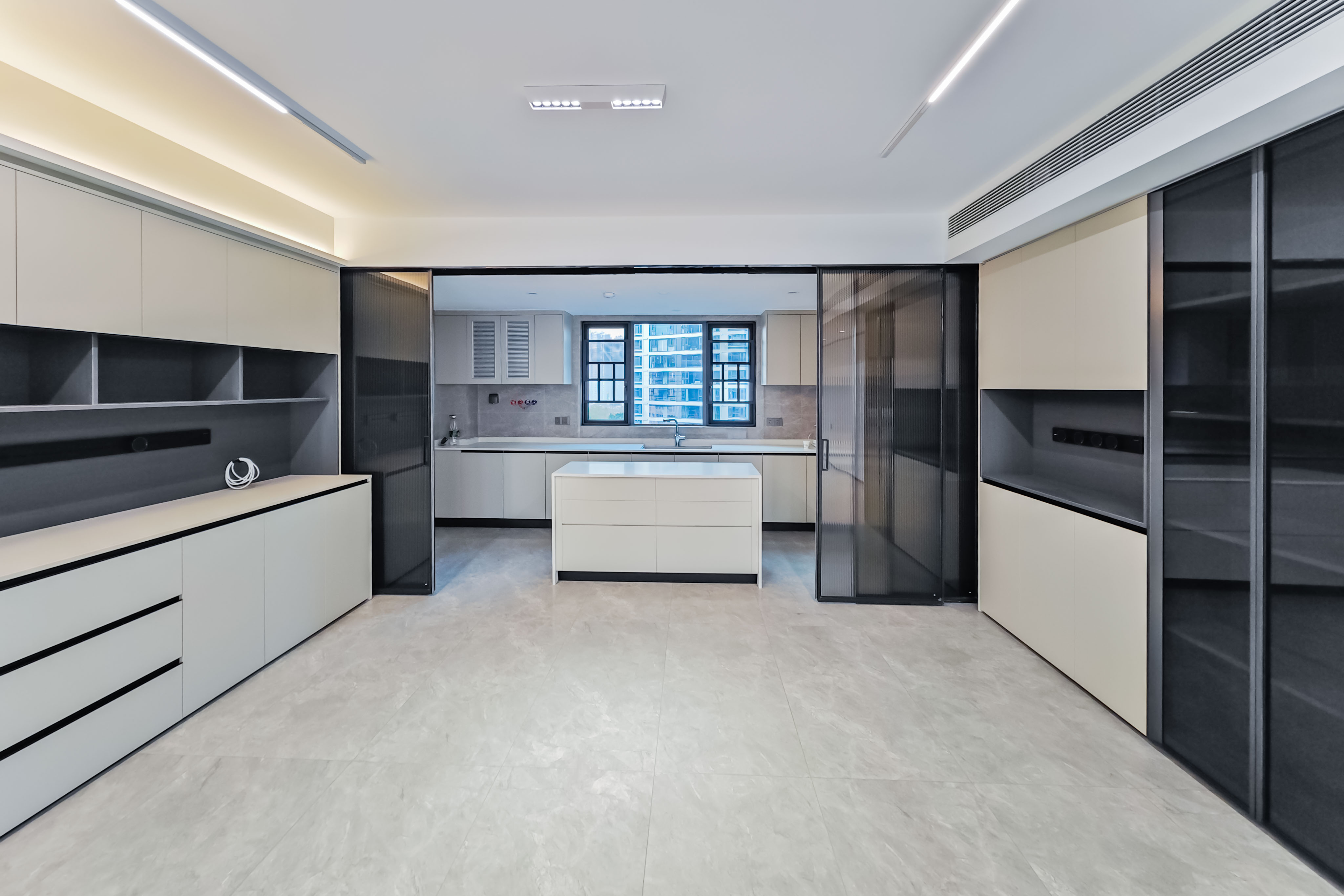 轨道万科悦府  4室2厅3卫    278.0万 轨道万科悦府  4室2厅3卫    278.0万客厅