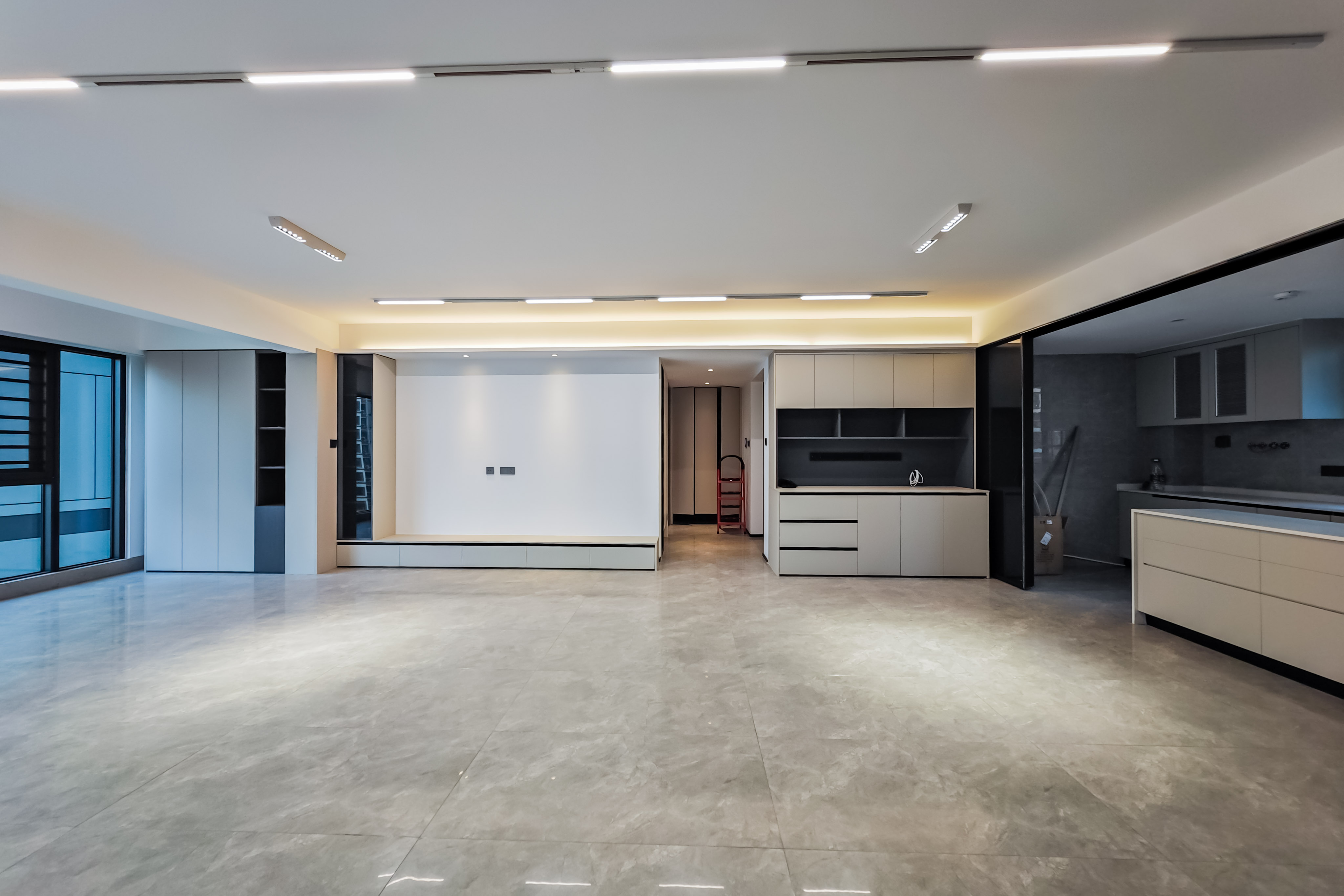 轨道万科悦府  4室2厅3卫    278.0万 轨道万科悦府  4室2厅3卫    278.0万客厅