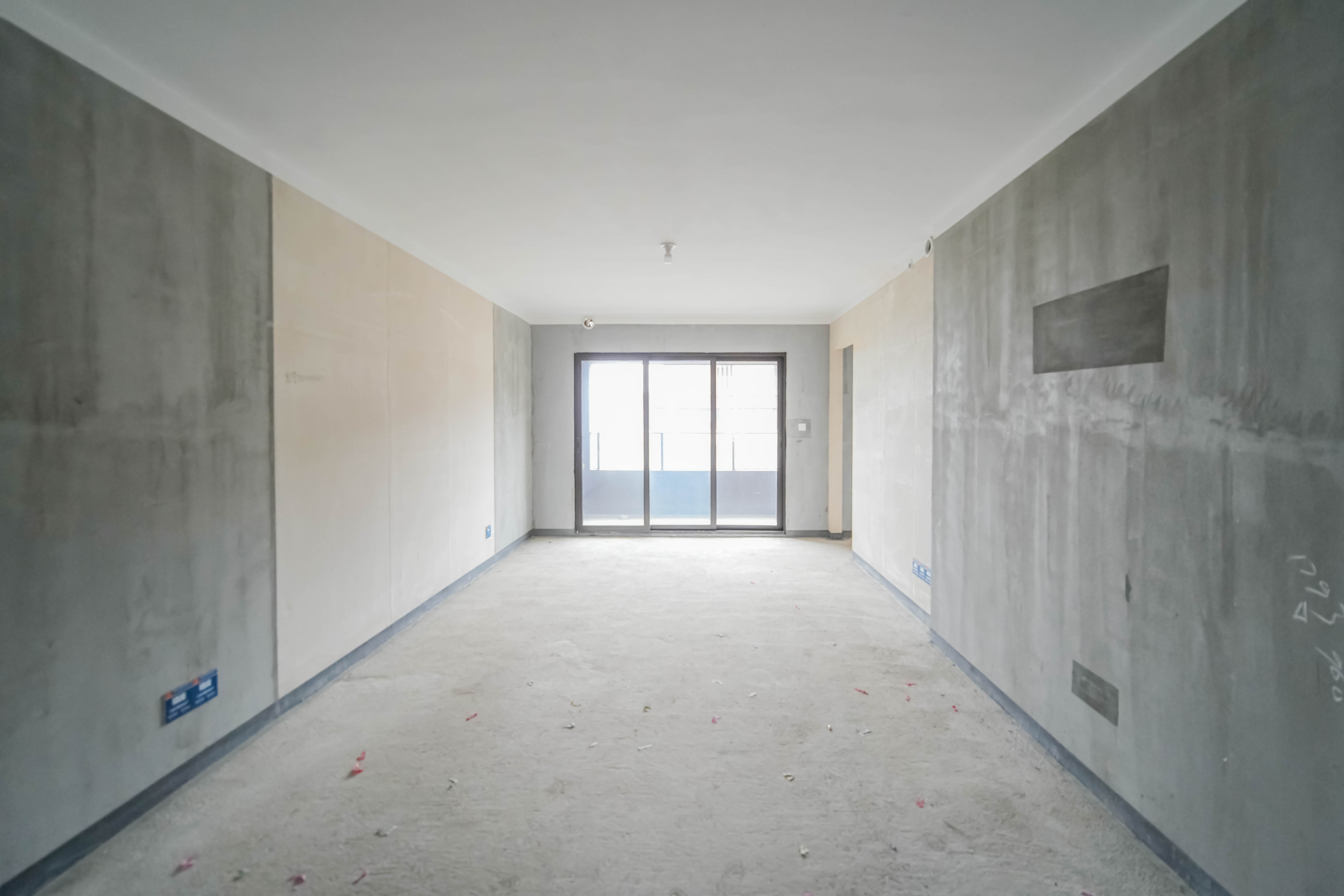 建发玖洲和玺  4室2厅2卫   130.00万其他