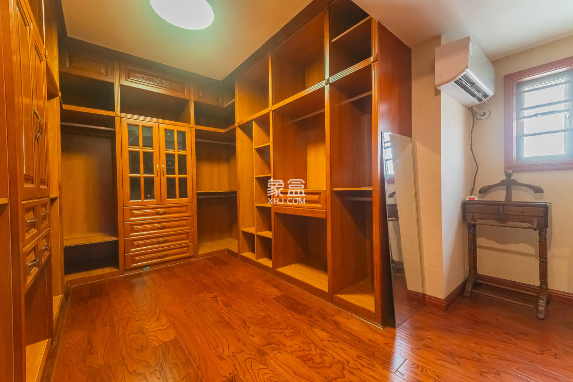 碧桂园威尼斯城  7室3厅7卫    996.98万 碧桂园威尼斯城  7室3厅7卫    996.98万其他