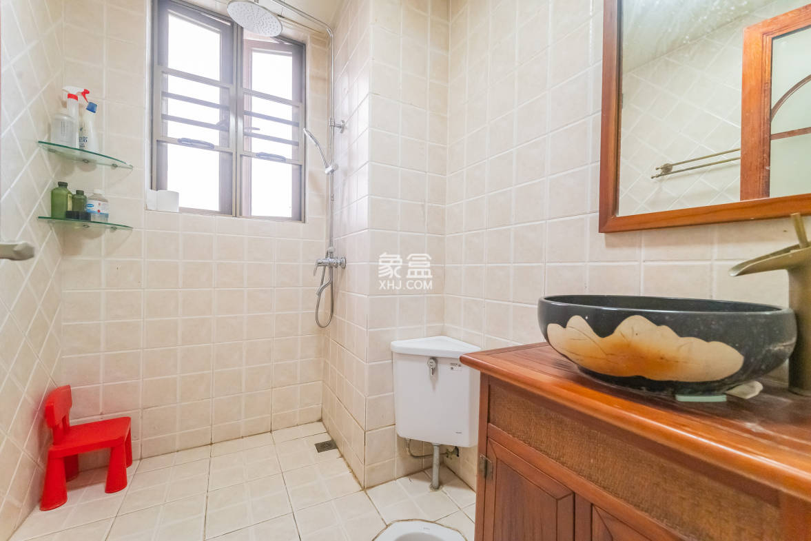 碧桂园威尼斯城  7室3厅7卫    996.98万 碧桂园威尼斯城  7室3厅7卫    996.98万卫生间