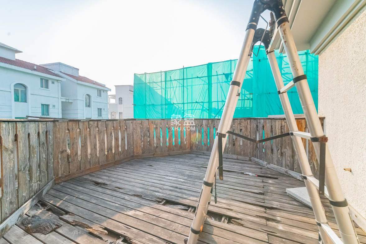 碧桂园威尼斯城  7室3厅7卫    996.98万 碧桂园威尼斯城  7室3厅7卫    996.98万阳台