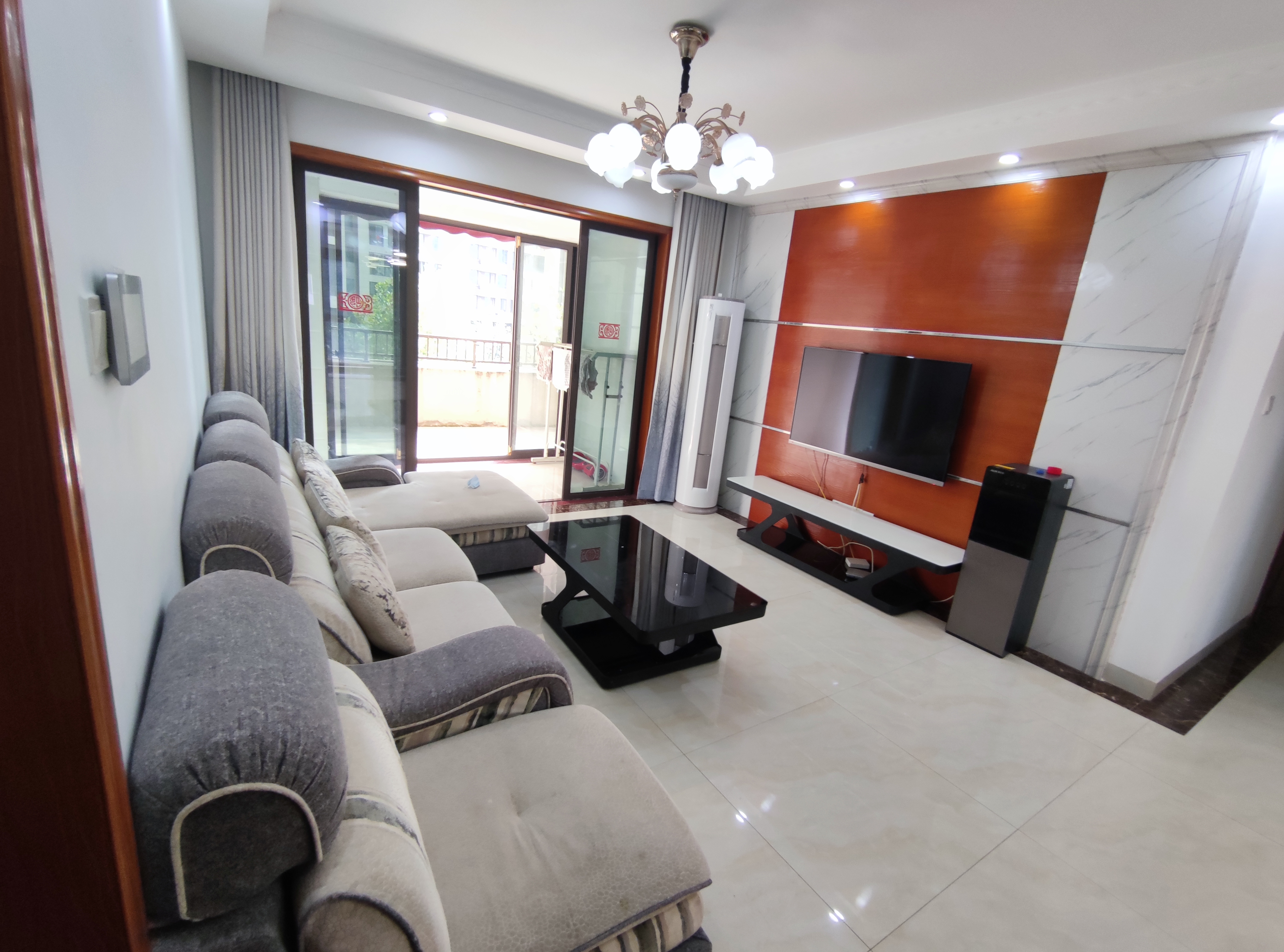 卓越浅水湾  3室2厅2卫    3600.0元/月 卓越浅水湾  3室2厅2卫    3600.0元/月室内图