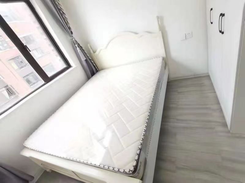 绿地海外滩一期 3室2厅2卫 2400.0元/月 绿地海外滩一期 3室2厅2卫 2400.0元/月室内图