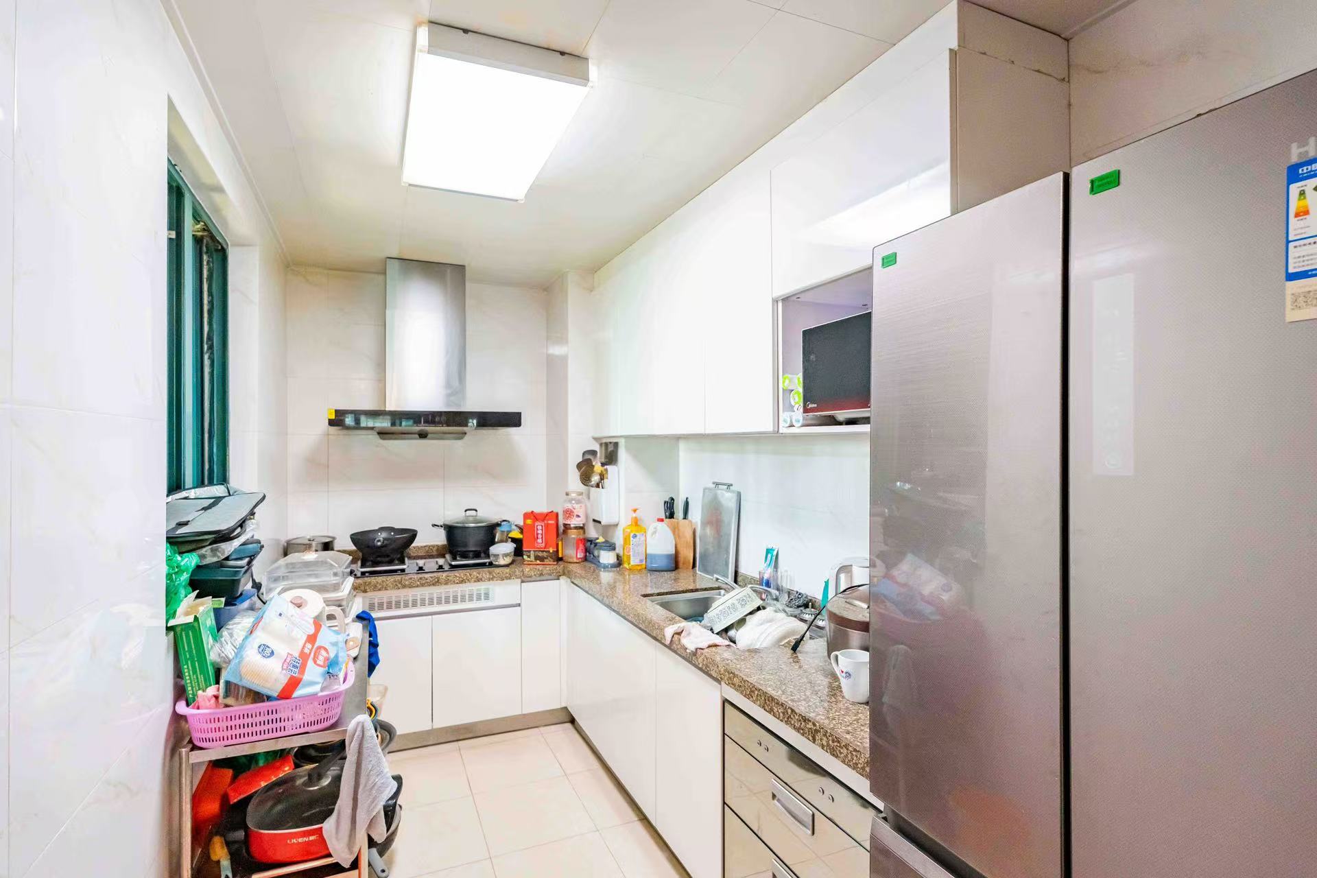 恒大雅苑 3室2厅2卫 3000.0元/月 恒大雅苑 3室2厅2卫 3000.0元/月室内图