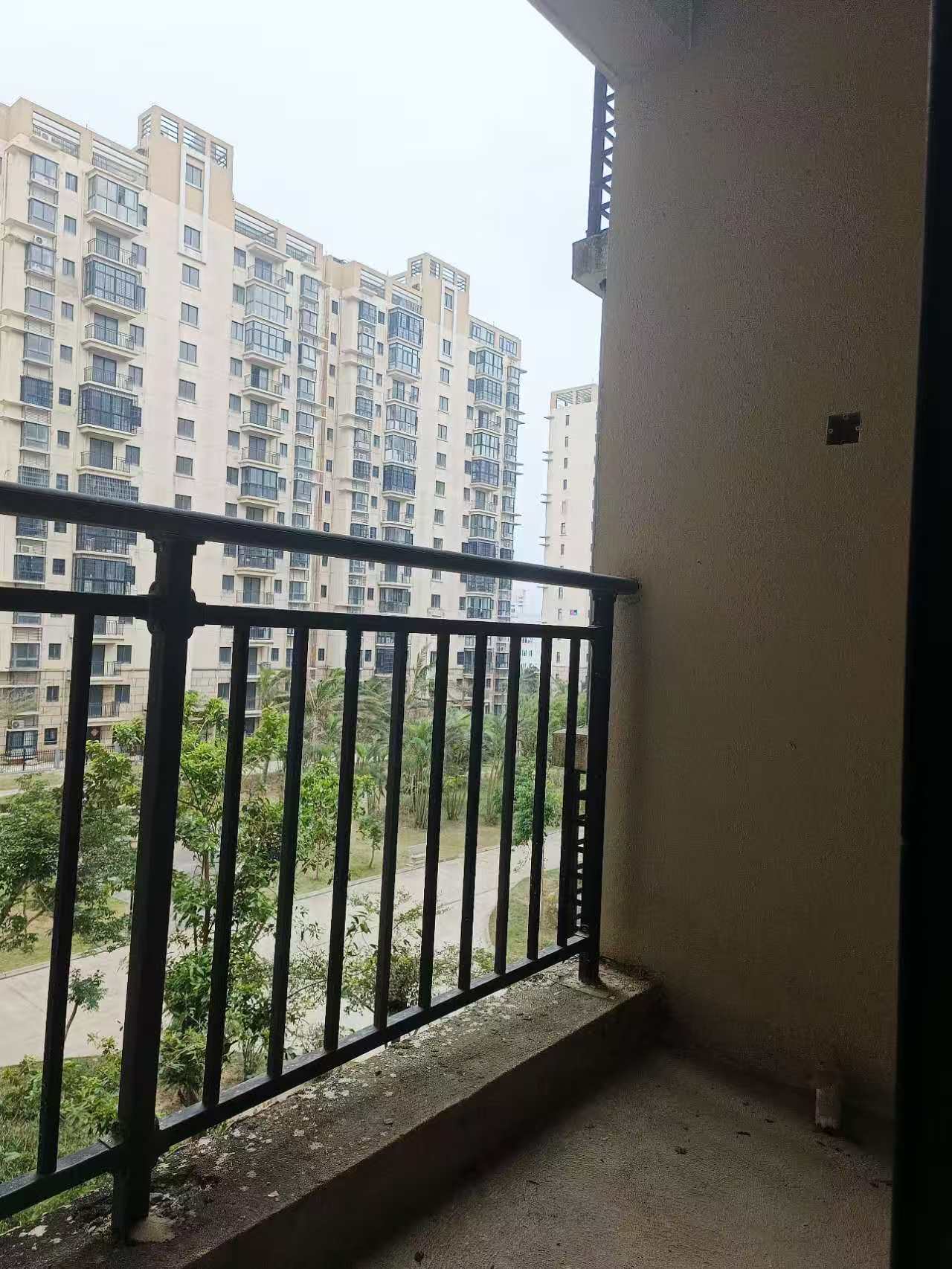 滨江景苑  3室2厅2卫    123.0万 滨江景苑  3室2厅2卫    123.0万室内图