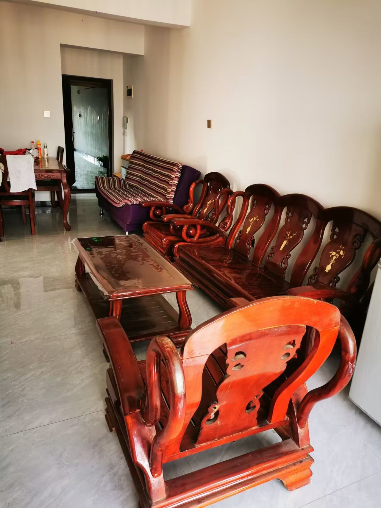 谷山庭院二期 3室2厅1卫 2000.0元/月 谷山庭院二期 3室2厅1卫 2000.0元/月室内图