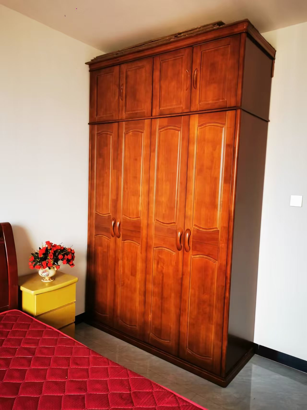 谷山庭院二期 3室2厅1卫 2000.0元/月 谷山庭院二期 3室2厅1卫 2000.0元/月室内图