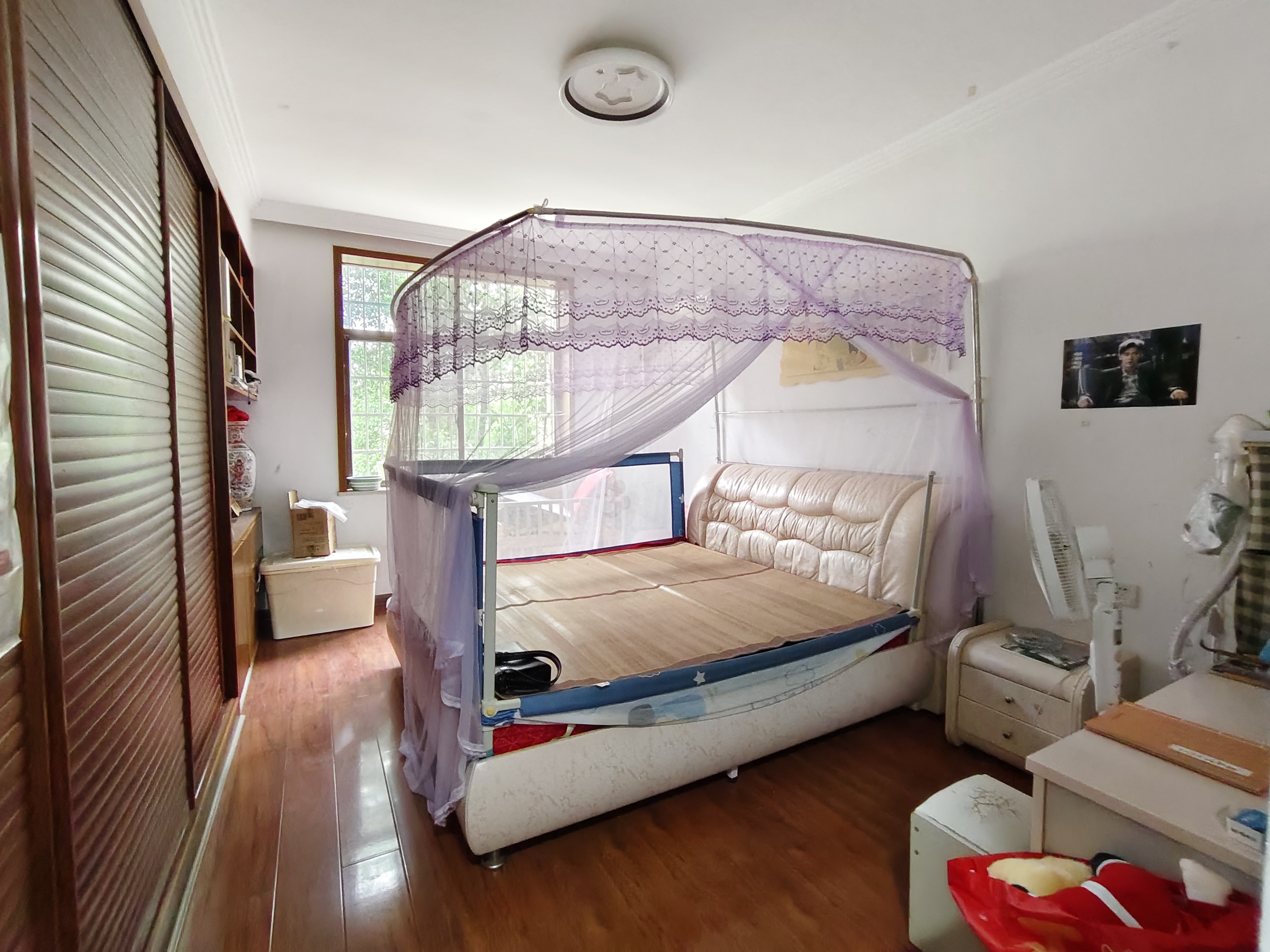 兴益家园小区 4室2厅2卫 1500.0元/月 兴益家园小区 4室2厅2卫 1500.0元/月室内图