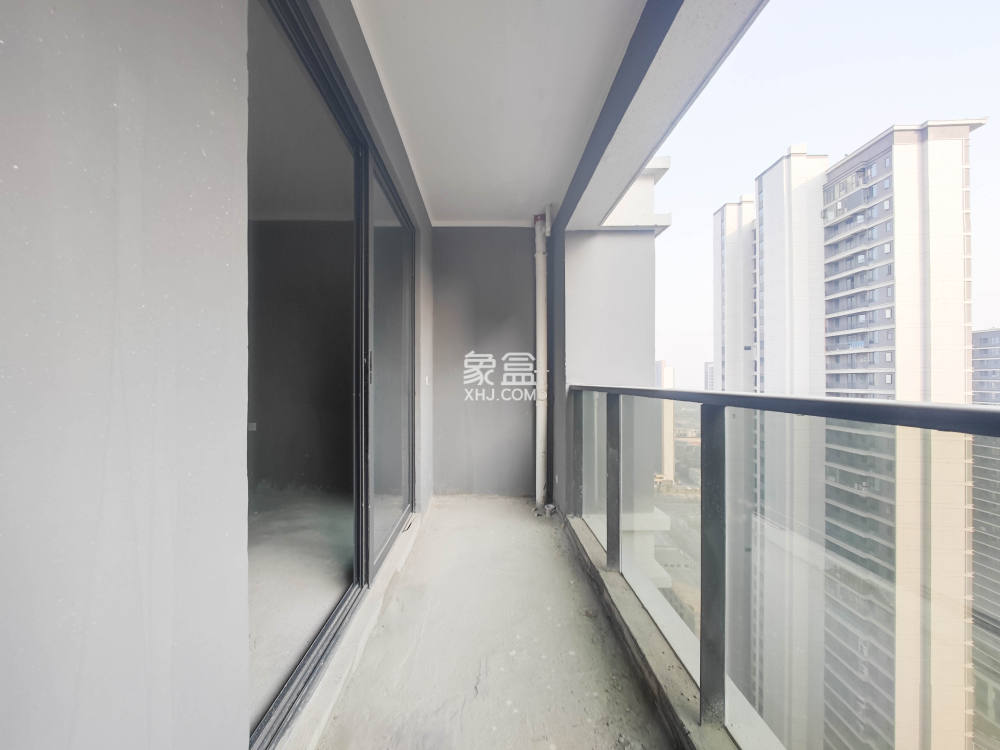 融創(chuàng)會(huì)展上東區(qū)  4室2廳2衛(wèi)   112.00萬