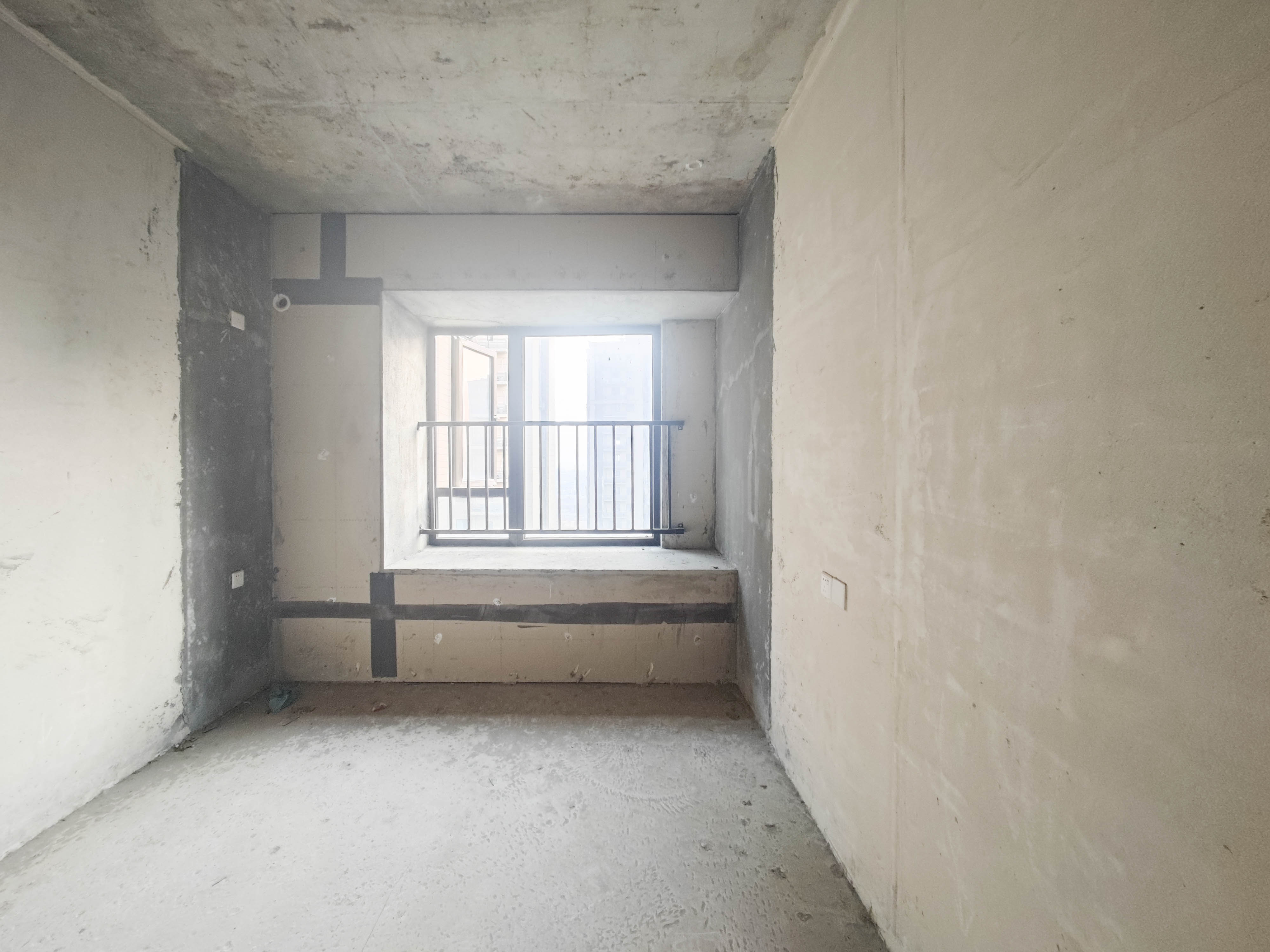 保利东郡  3室2厅1卫    52.0万 保利东郡  3室2厅1卫    52.0万卧室