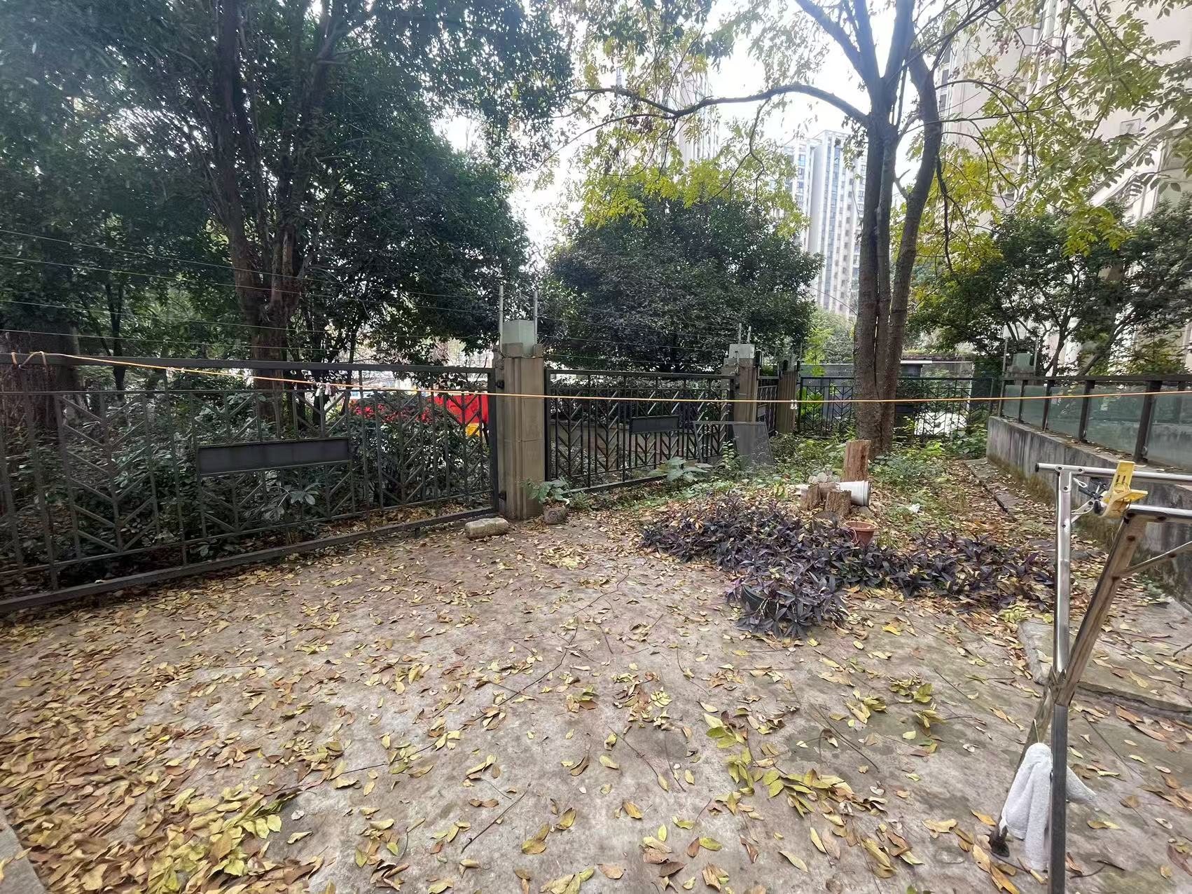 金茂梅溪湖  4室2厅1卫   5500.00元/月室内图