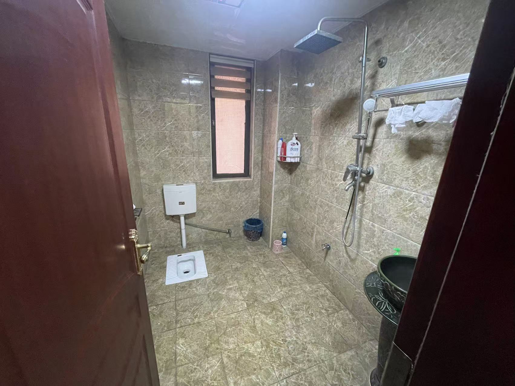 金茂梅溪湖  4室2厅1卫   5500.00元/月室内图
