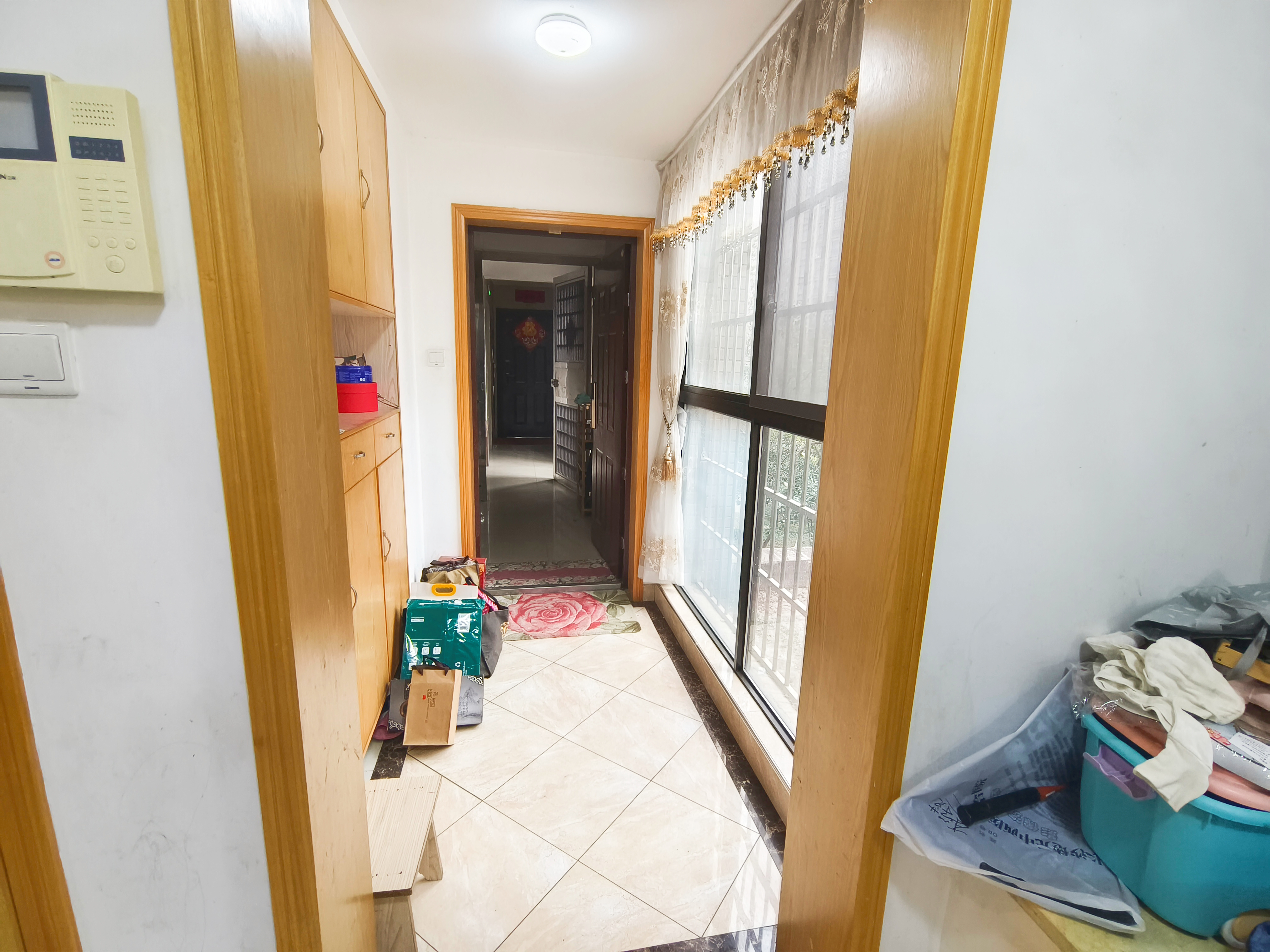 华润凤凰城三期  4室2厅2卫    2800.0元/月室内图