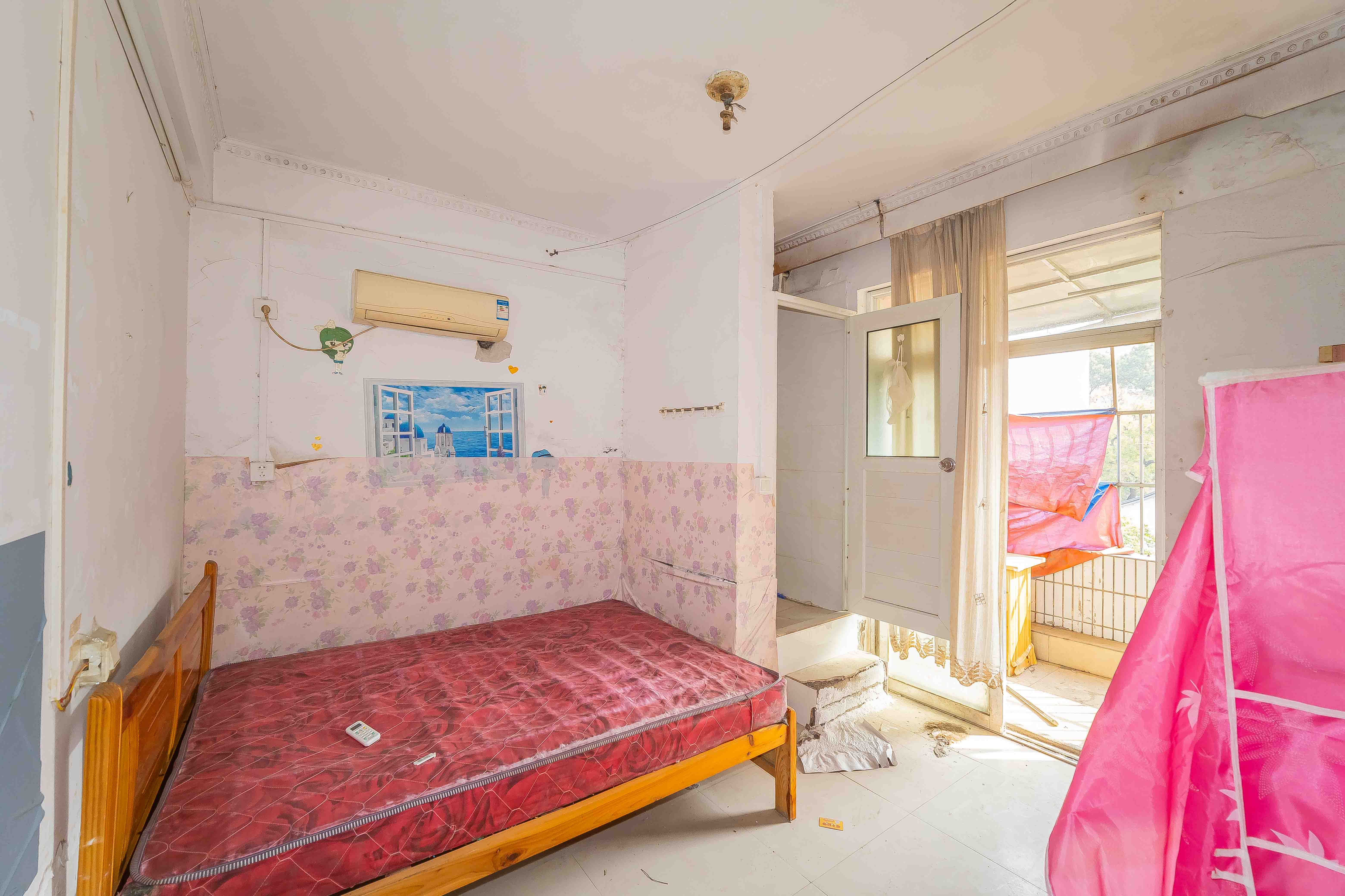 长沙市天心区个体协会宿舍白沙街170号/172号  4室2厅1卫   125.00万