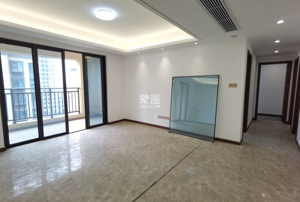 城际空间站  4室2厅2卫    86.0万