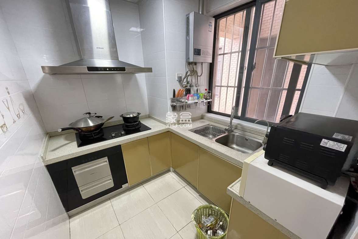 金城万花坊  3室2厅2卫    168.0万 金城万花坊  3室2厅2卫    168.0万室内图