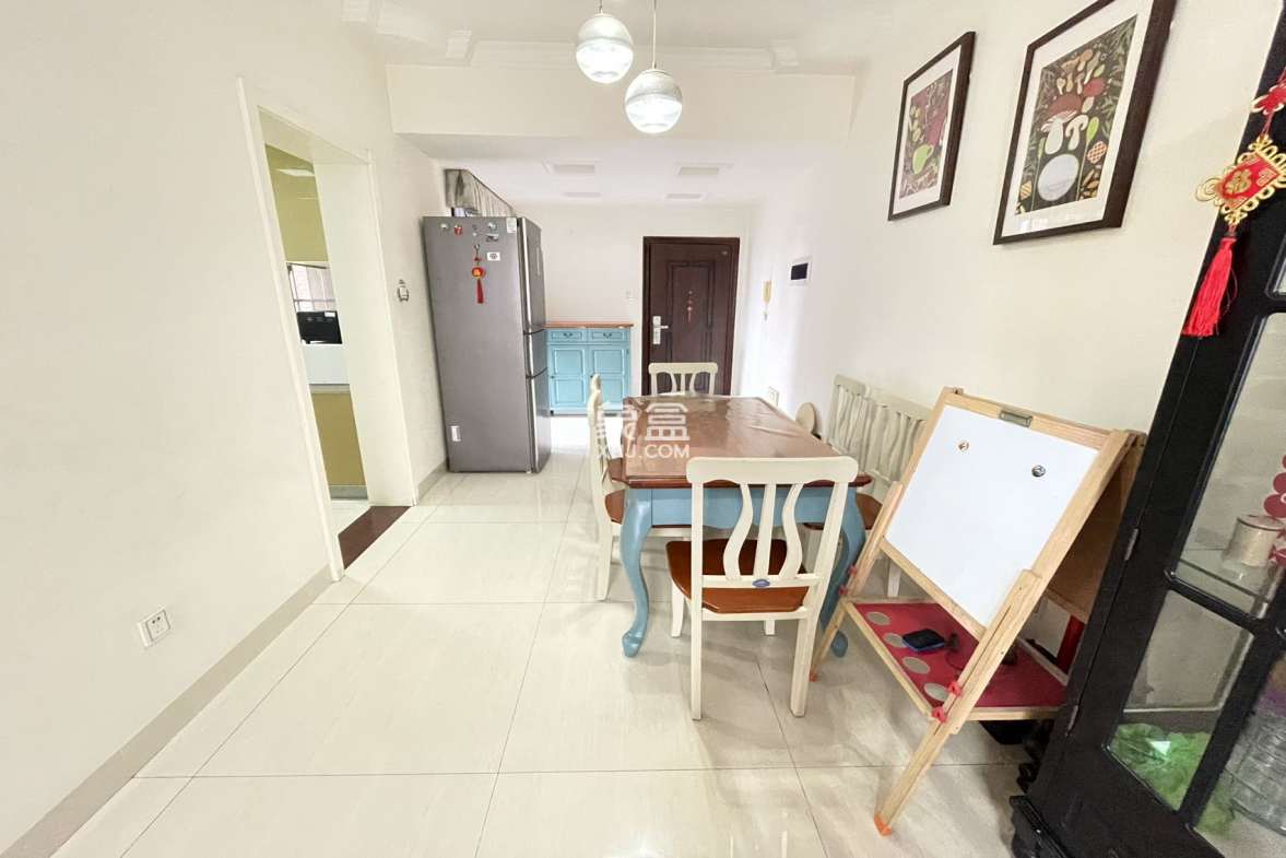 金城万花坊  3室2厅2卫    168.0万 金城万花坊  3室2厅2卫    168.0万室内图