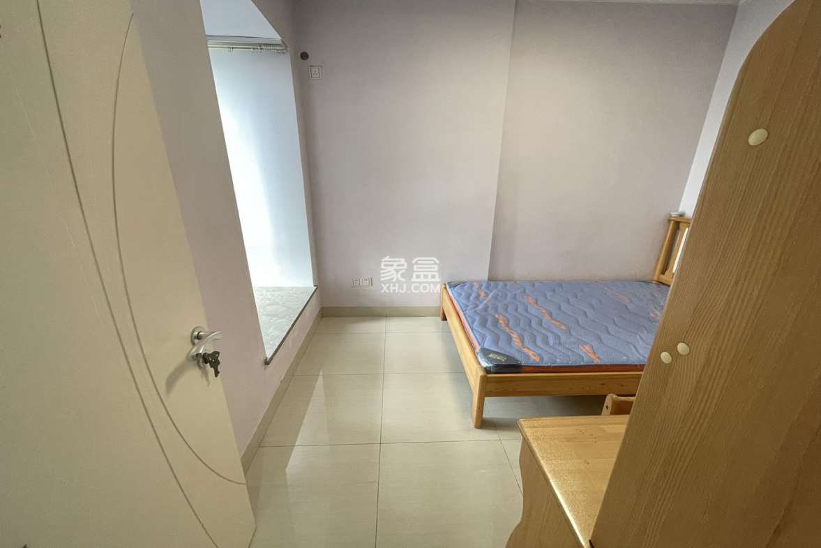 金城万花坊  3室2厅2卫    168.0万 金城万花坊  3室2厅2卫    168.0万室内图