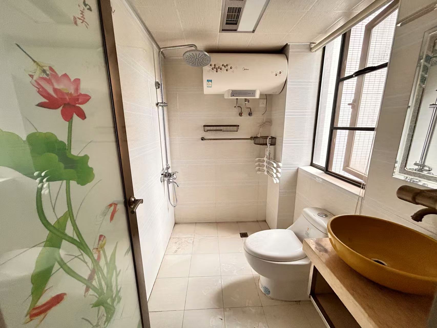 盛地尊域 4室2厅2卫 1900.0元/月 盛地尊域 4室2厅2卫 1900.0元/月室内图