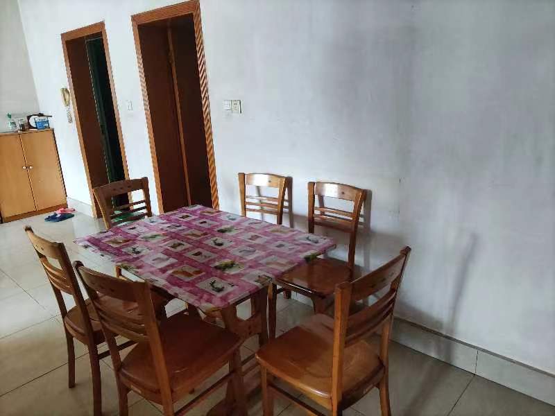 银环大厦  3室2厅1卫    1000.0元/月 银环大厦  3室2厅1卫    1000.0元/月室内图